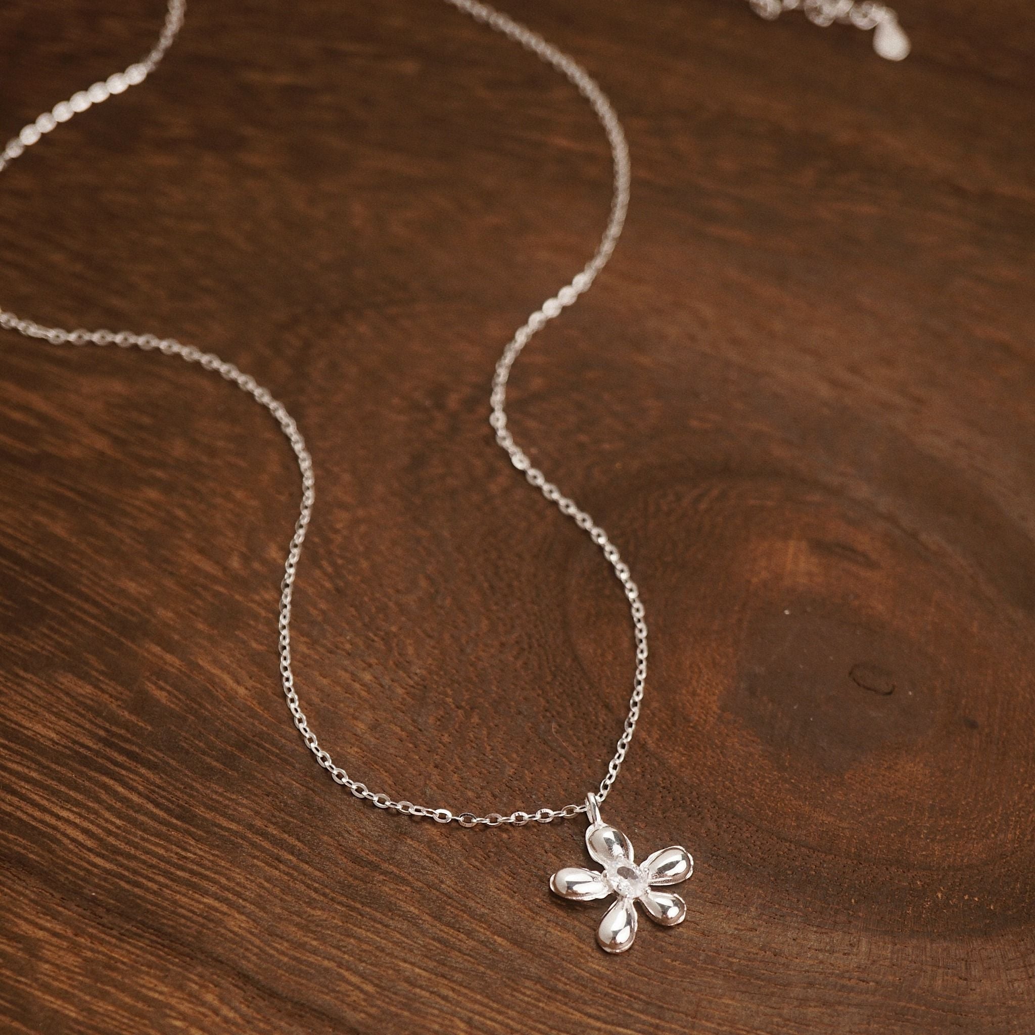  FLOWER NECKLACE (S) 