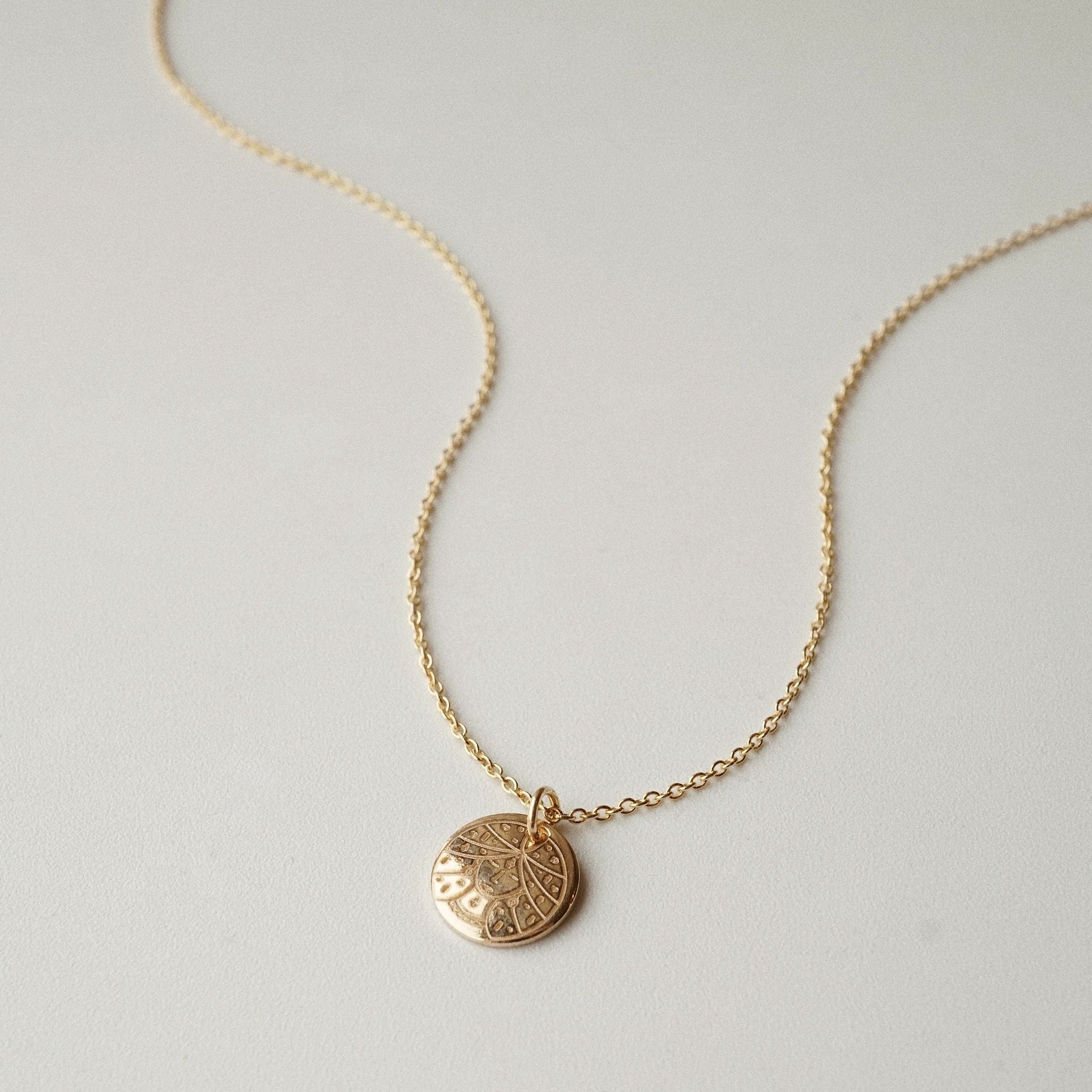  CLASSIC DISC NECKLACE 