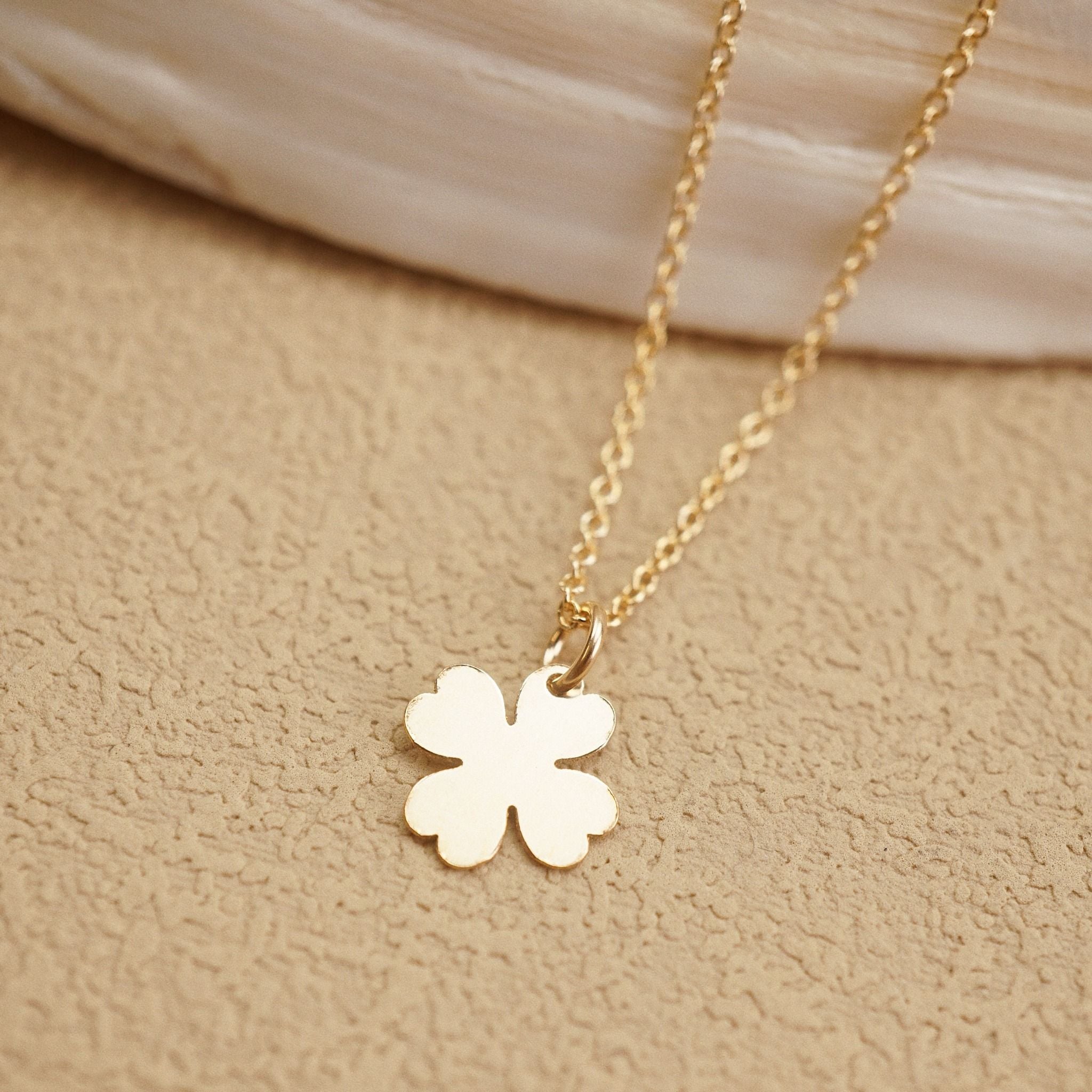  CLOVER LEAF NECKLACE 