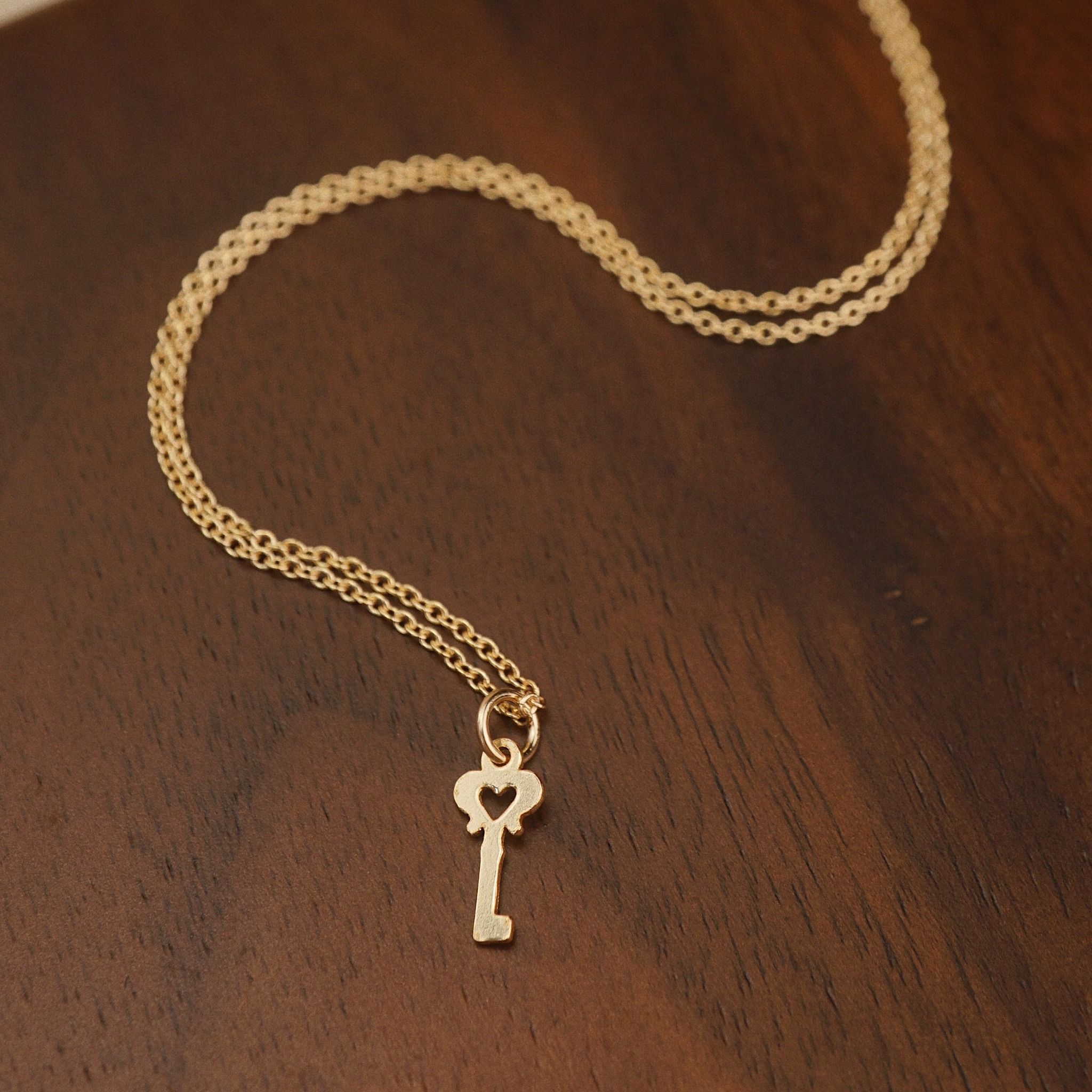  KEY OF LOVE NECKLACE 