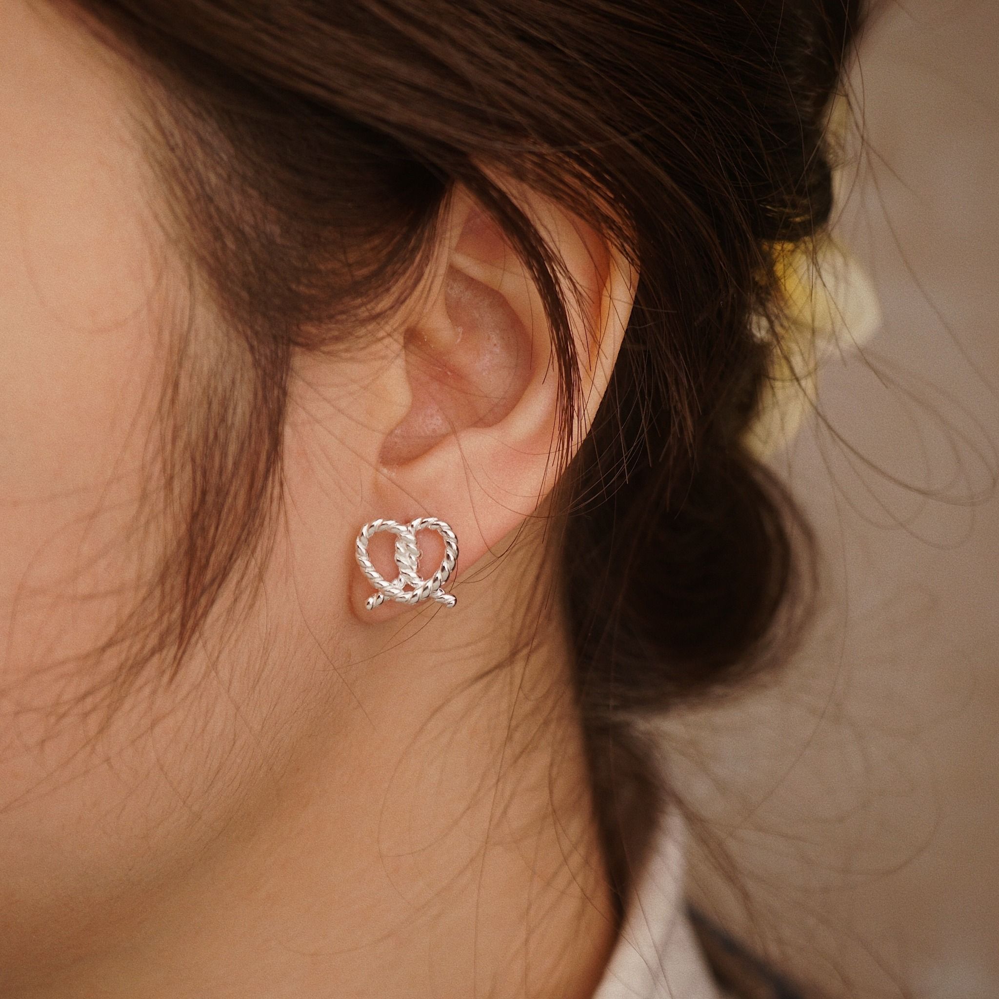  PRETZEL EARRINGS (S) 