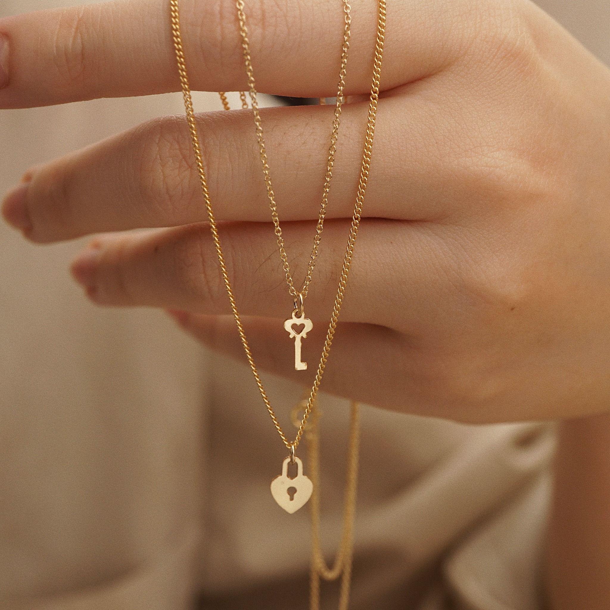  KEY OF LOVE NECKLACE 