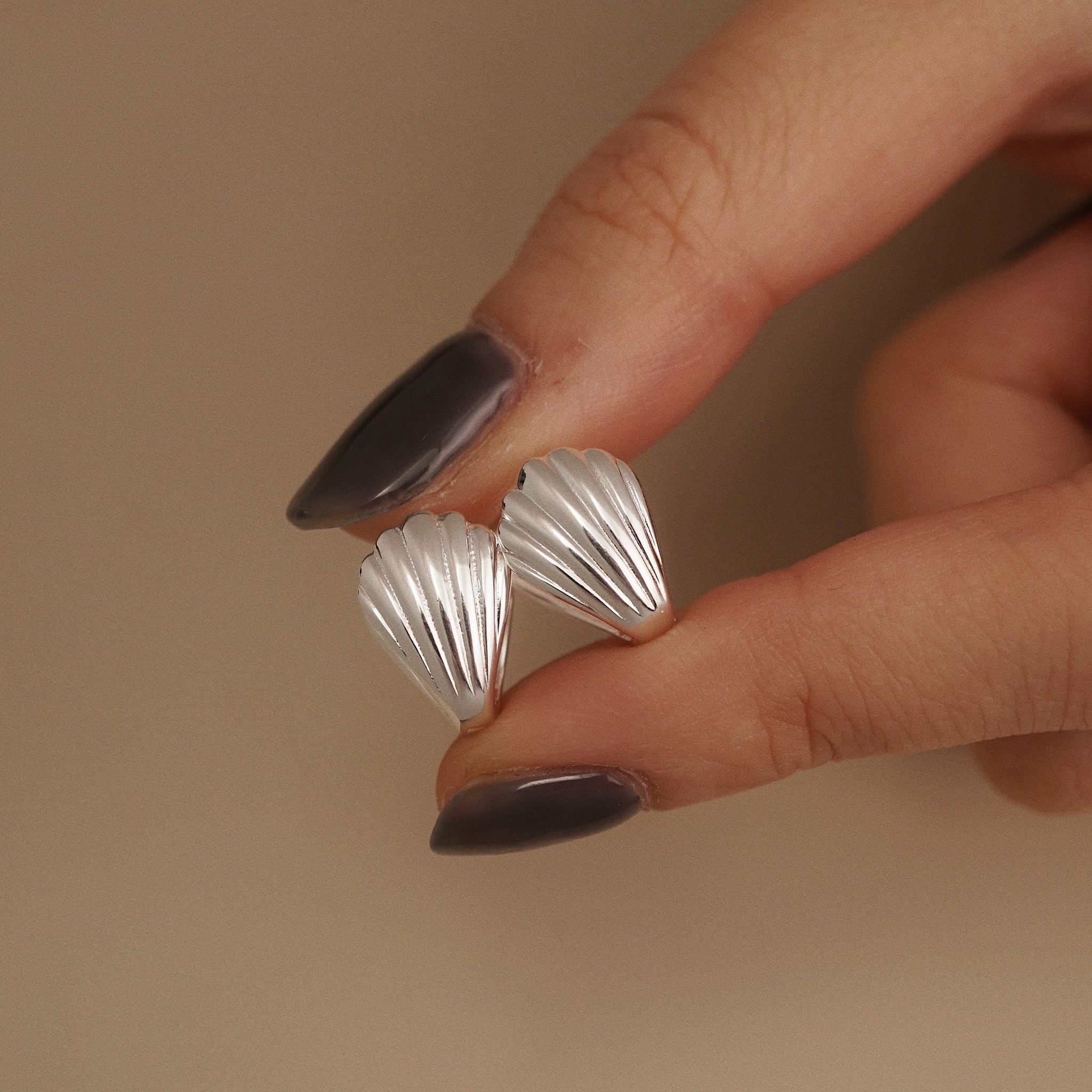  SHELL HOOP EARRINGS (S) 