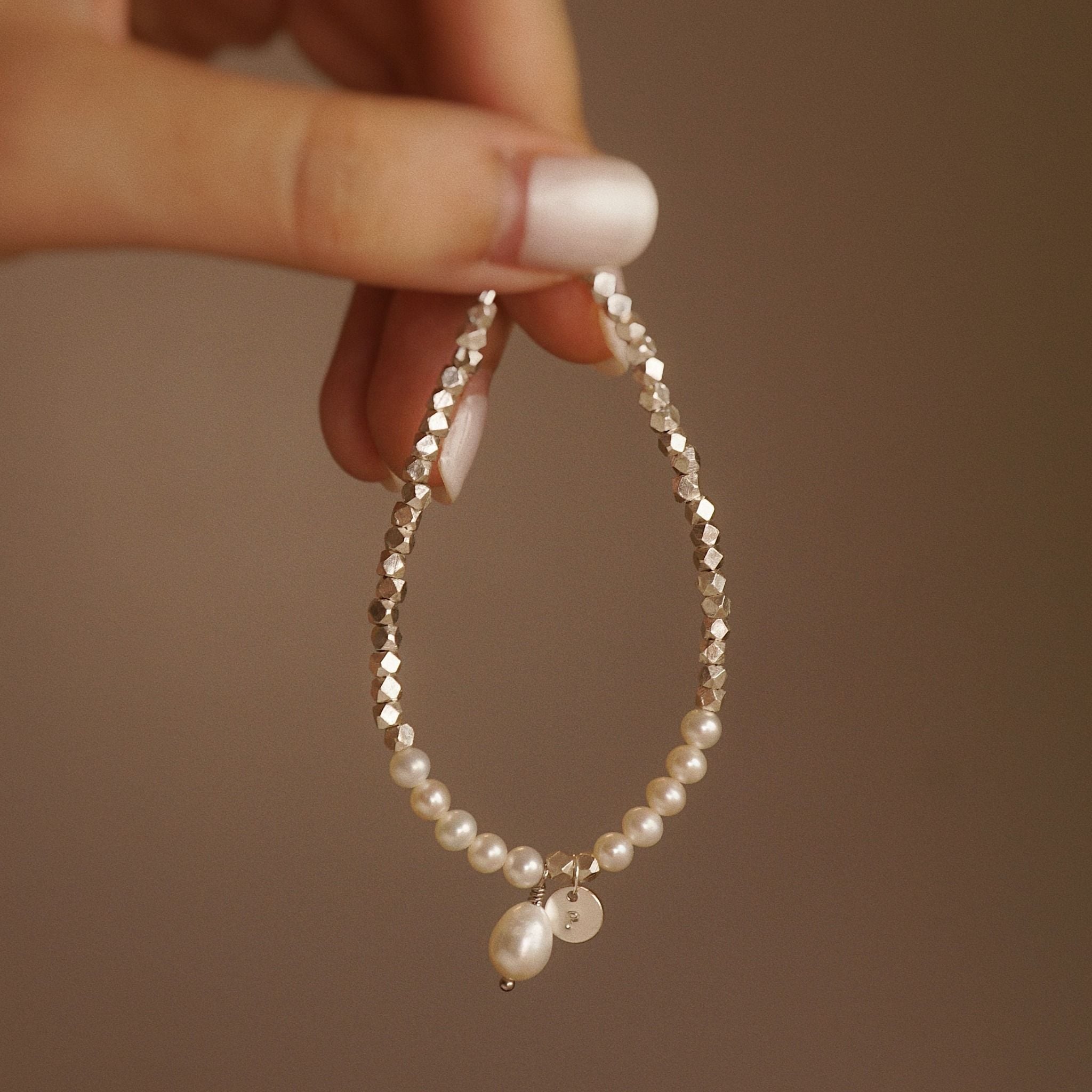  MINI DISC & BOLD PEARL SUNDANCE MIX ROUND PEARL BRACELET (S) 