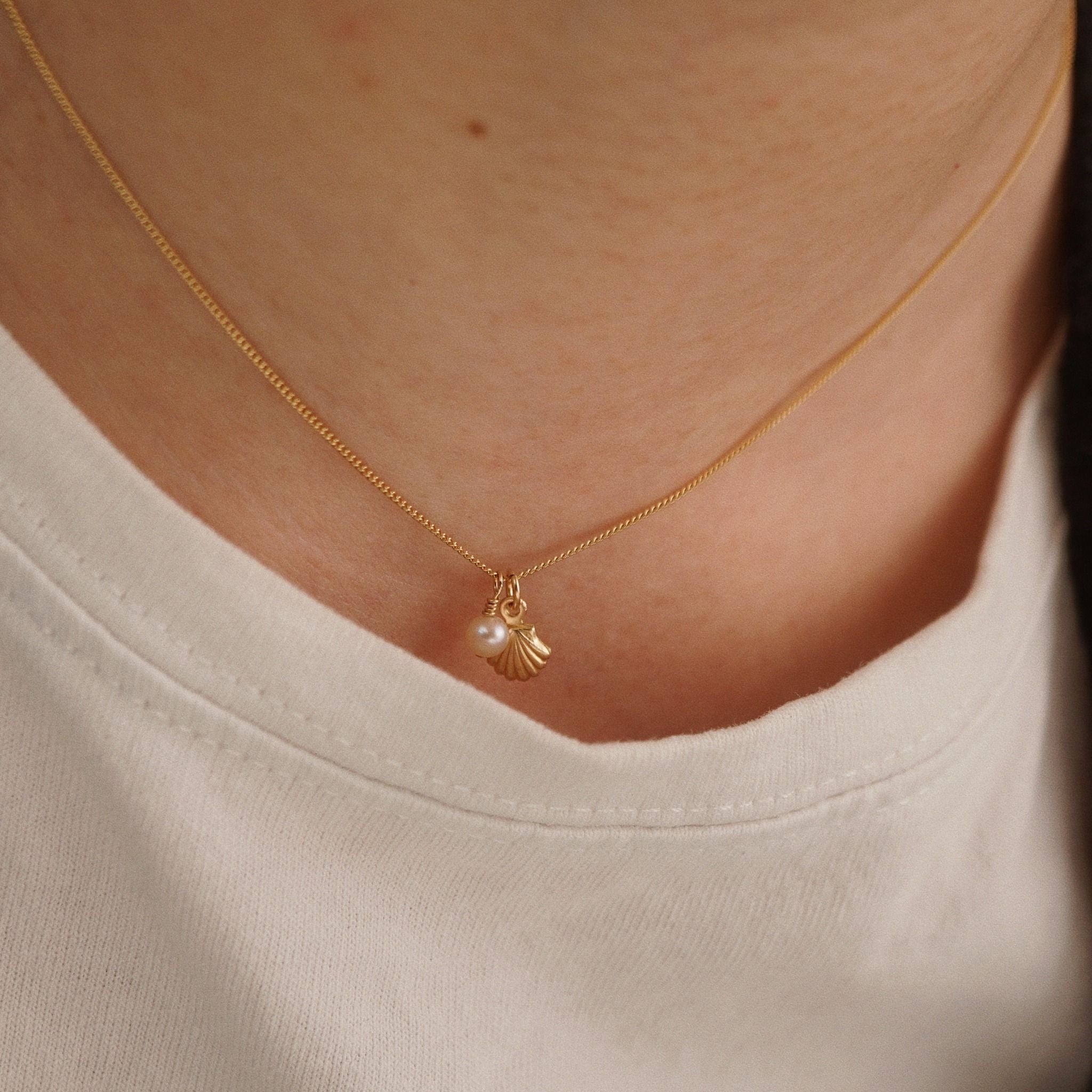  SHELL&PEARL MINI CURB NECKLACE 