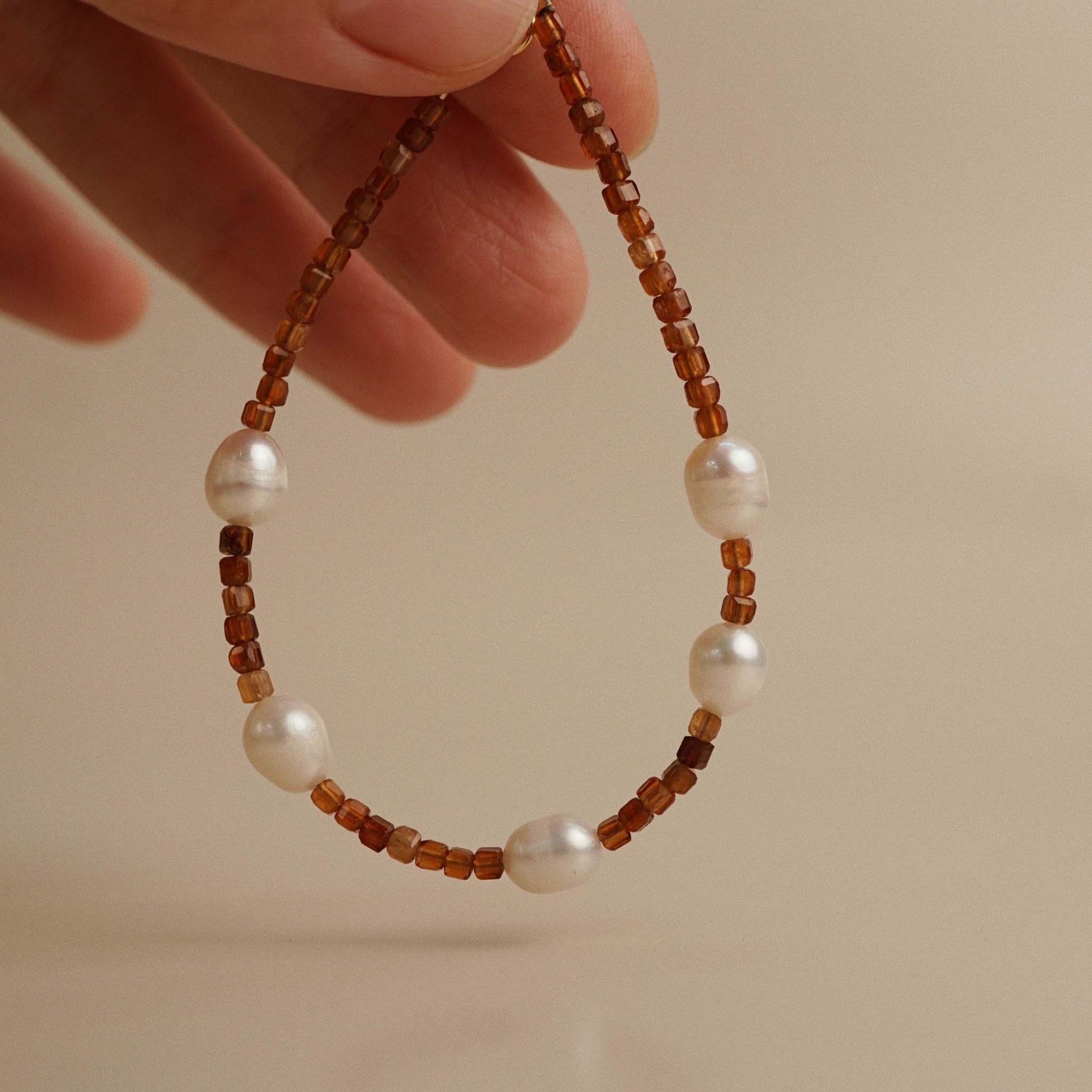  GARNET MIX PEARL BRACELET 