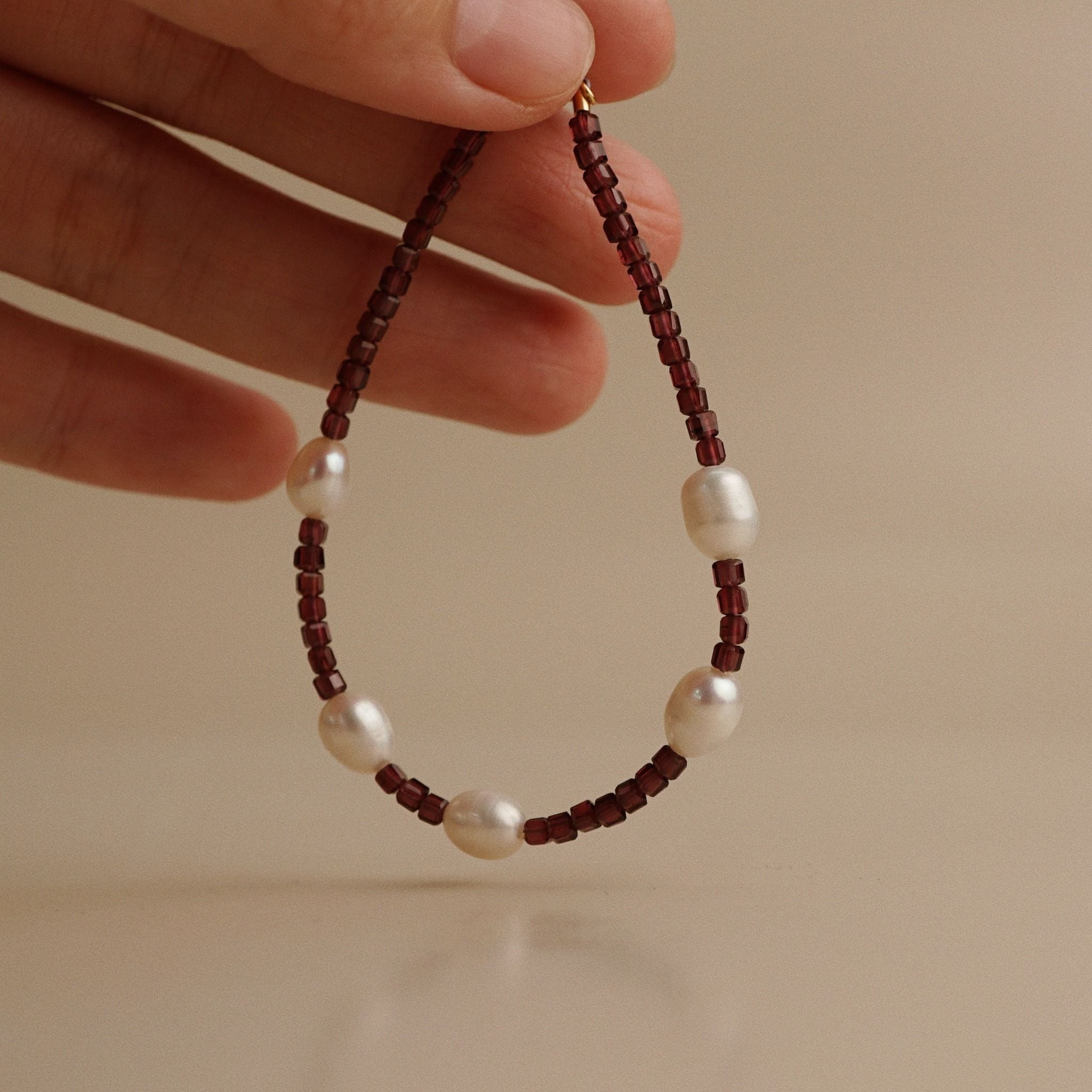  GARNET MIX PEARL BRACELET 