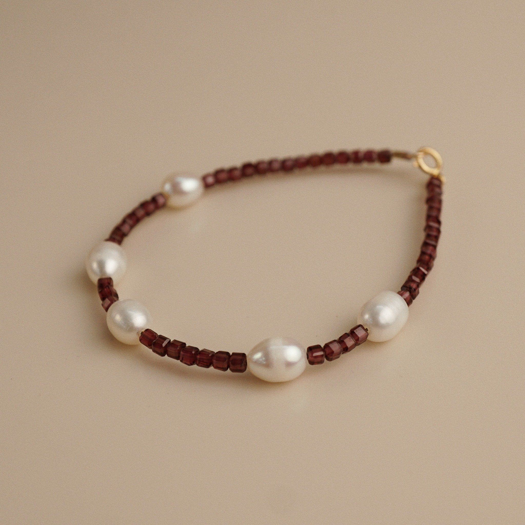  GARNET MIX PEARL BRACELET 