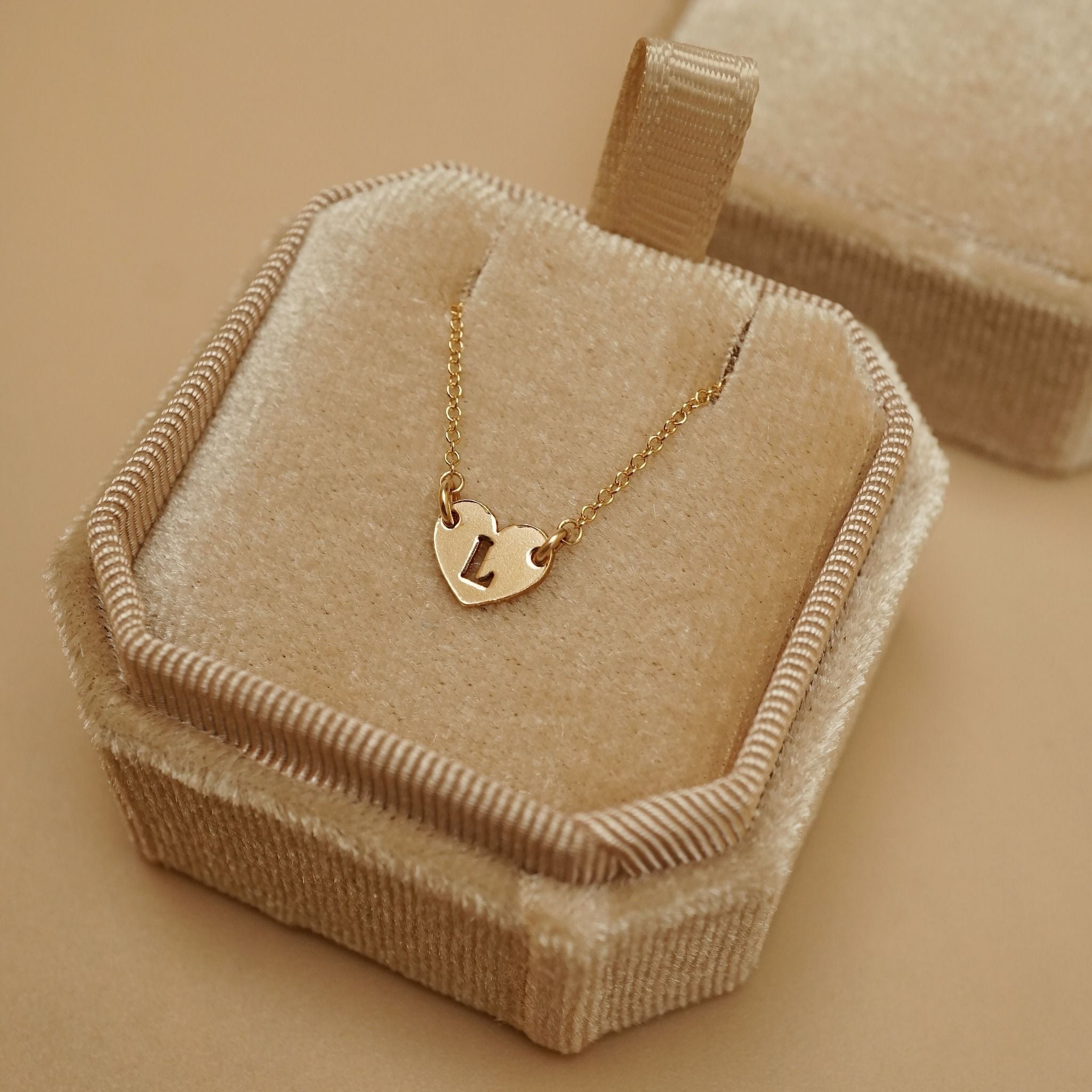  HEART LETTER LINK NECKLACE 
