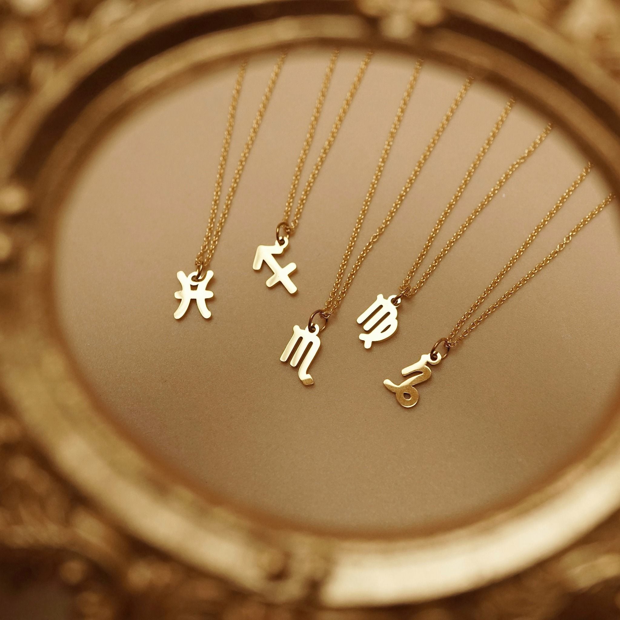  HOROSCOPE NECKLACE 