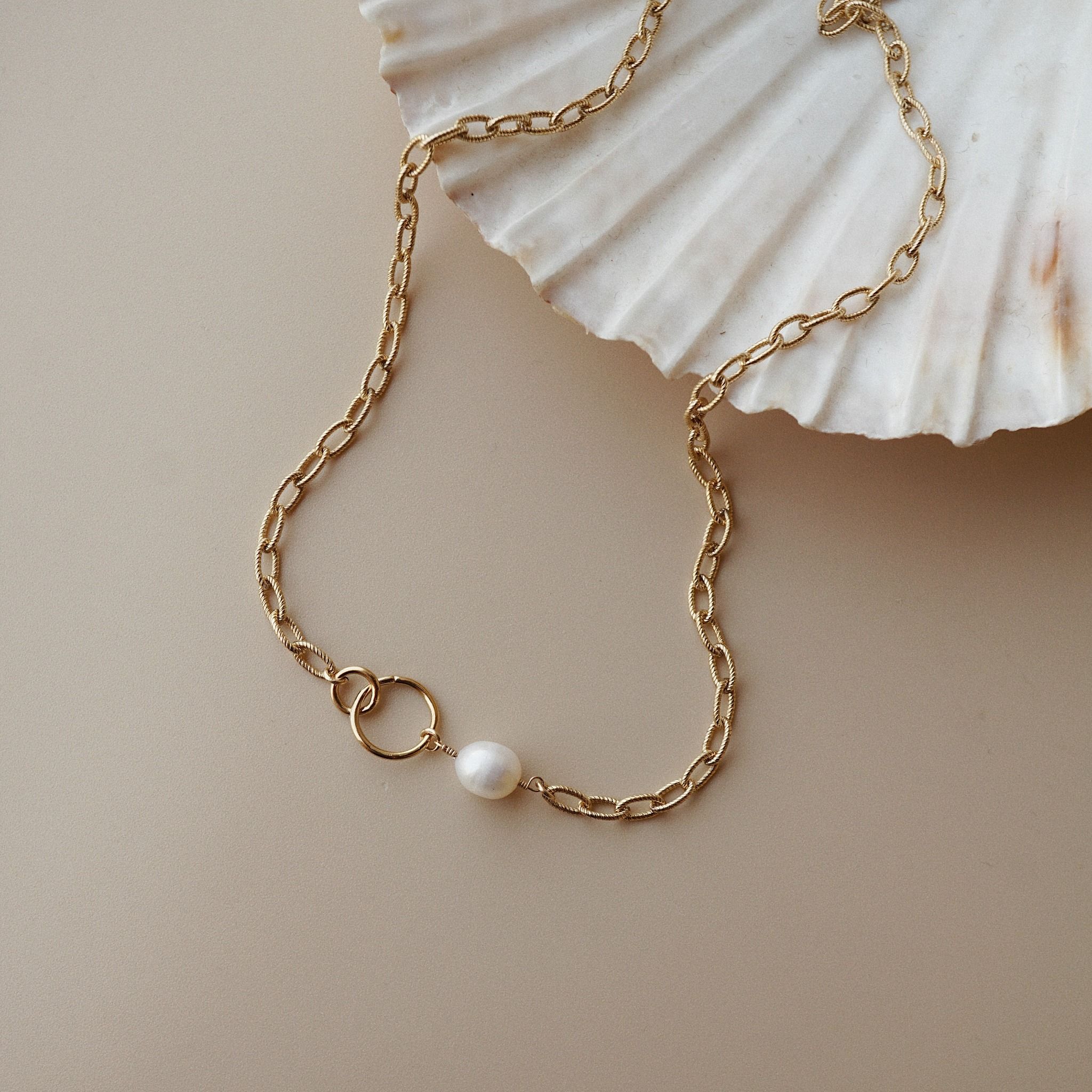  INTERLOCKING - PEARL OVAL CABLE NECKLACE 