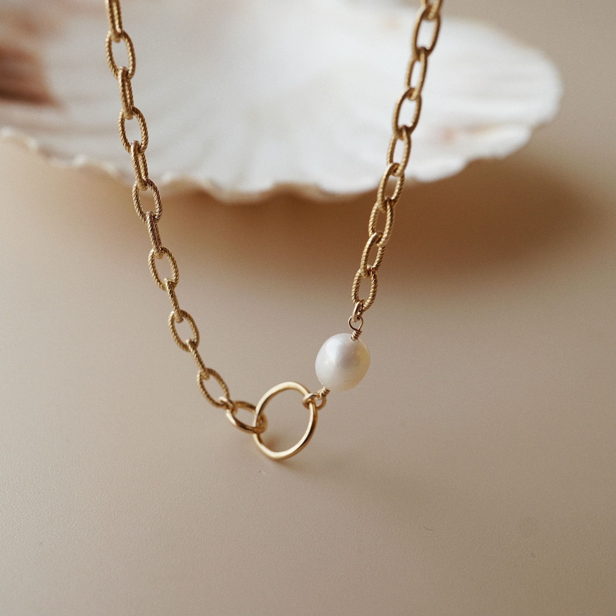  INTERLOCKING - PEARL OVAL CABLE NECKLACE 
