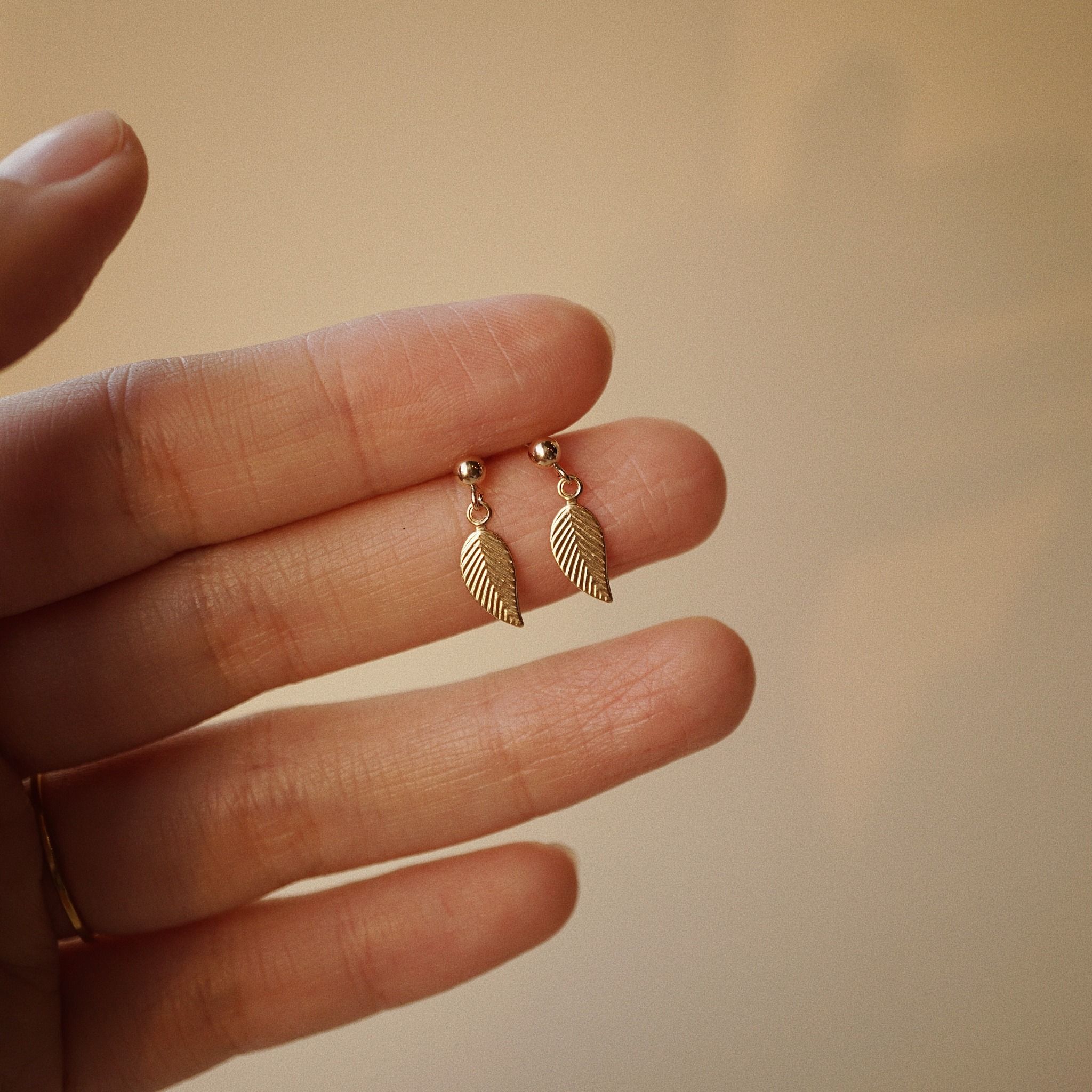  LEAF DROP EARRINGS 