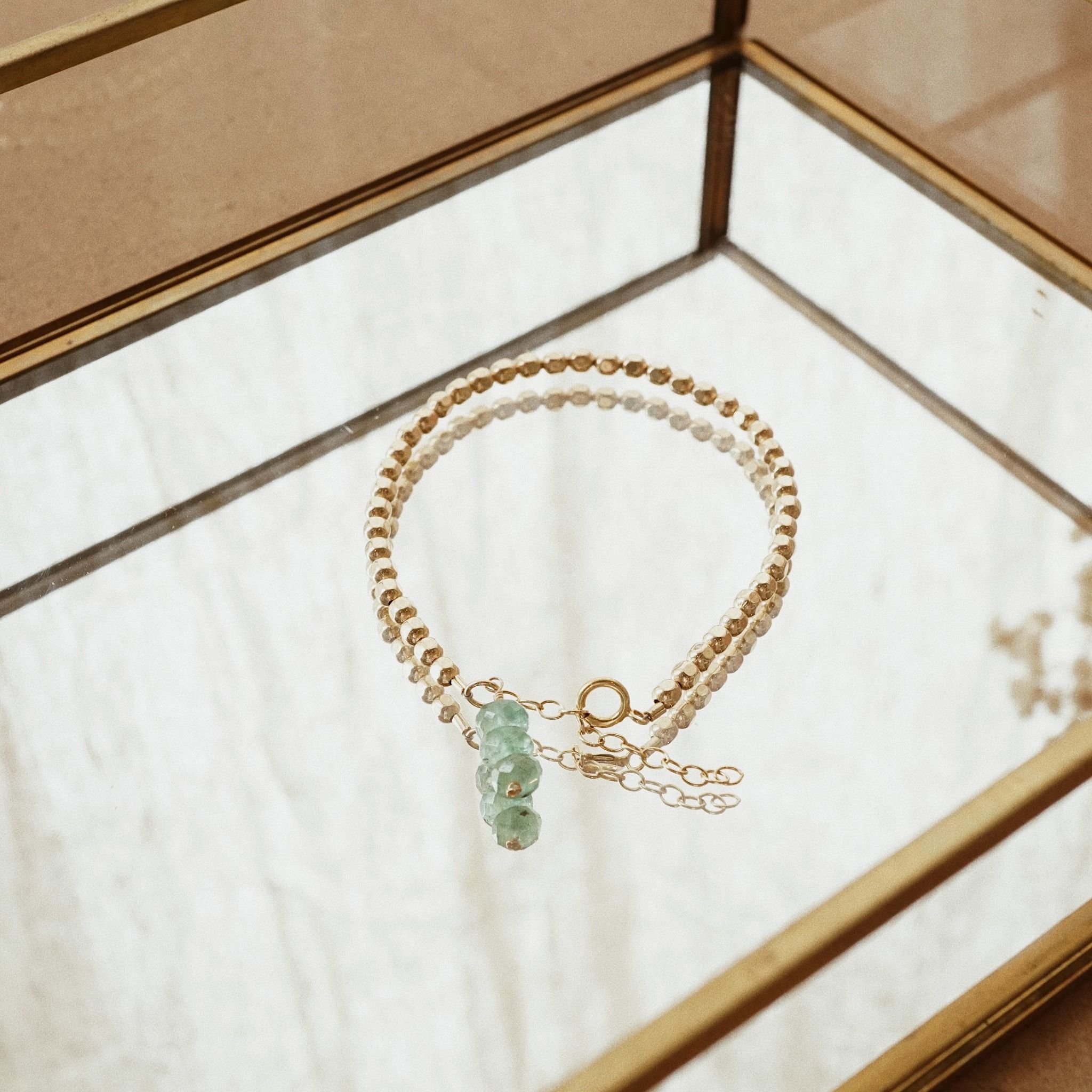  EMERALD- NUGGET BEADED BRACELET 