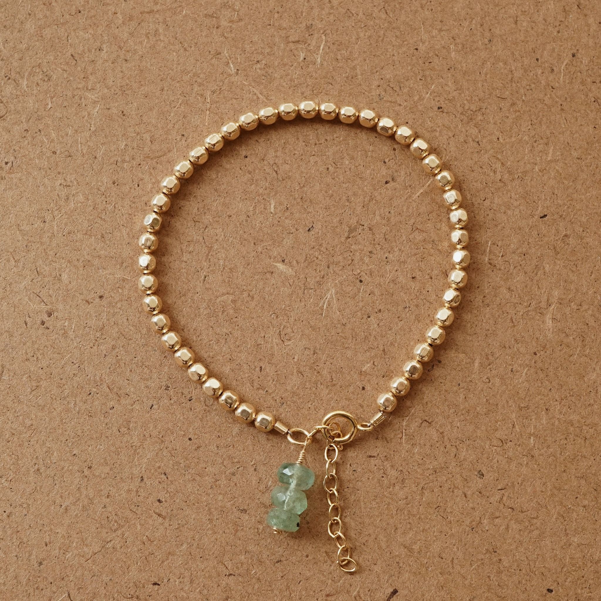  EMERALD- NUGGET BEADED BRACELET 