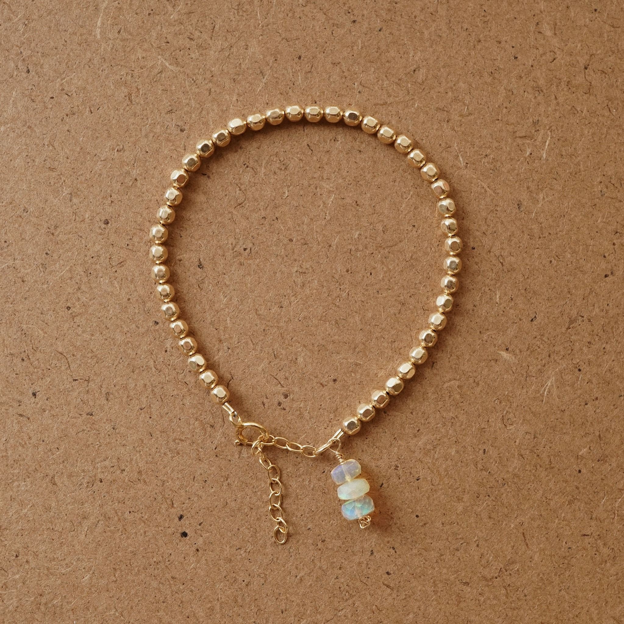  OPAL - BEADED NUGGET BRACELET 