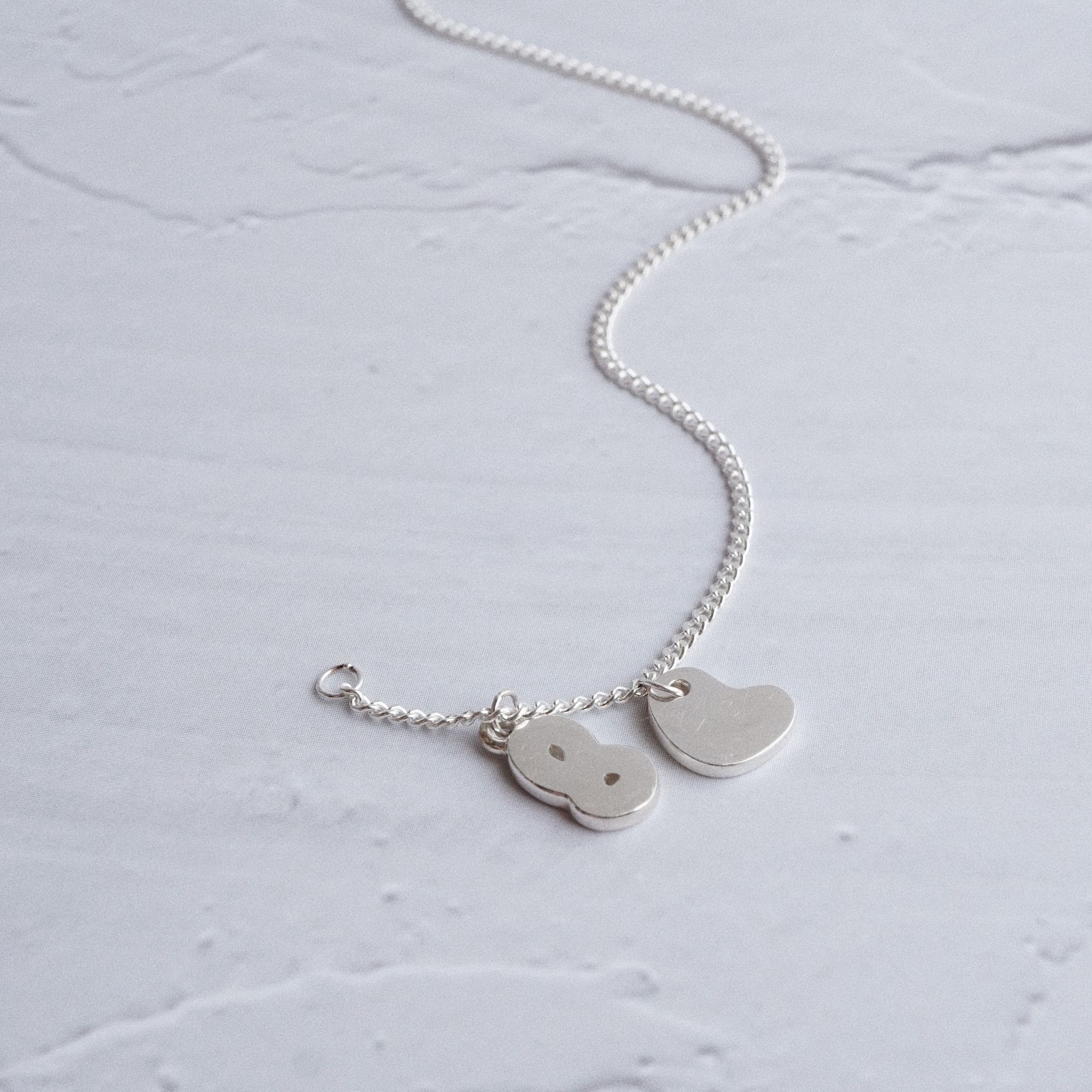  NUMBER & THICK HEART CURB BRACELET (S) 