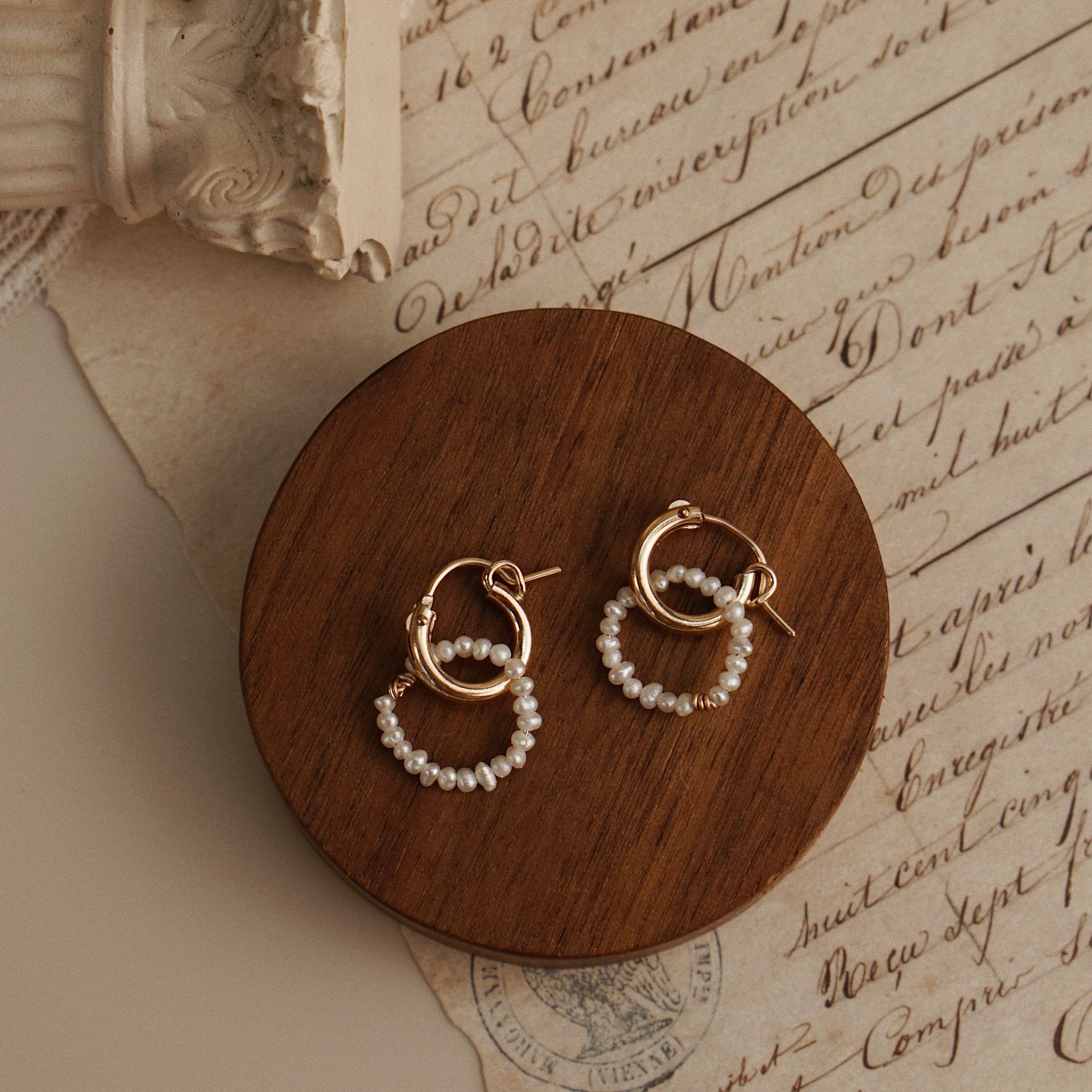  BABY PEARL HALO BOLD HOOP EARRINGS 