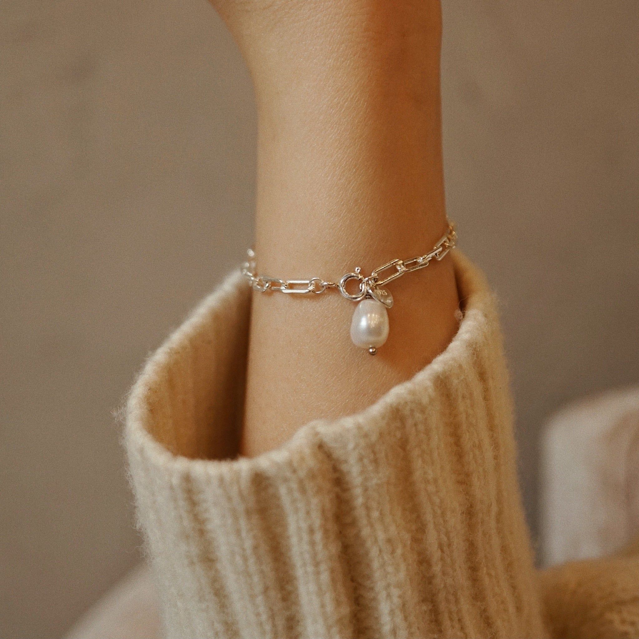  PEARL - RECTANGLE CHAIN BRACELET (S) 