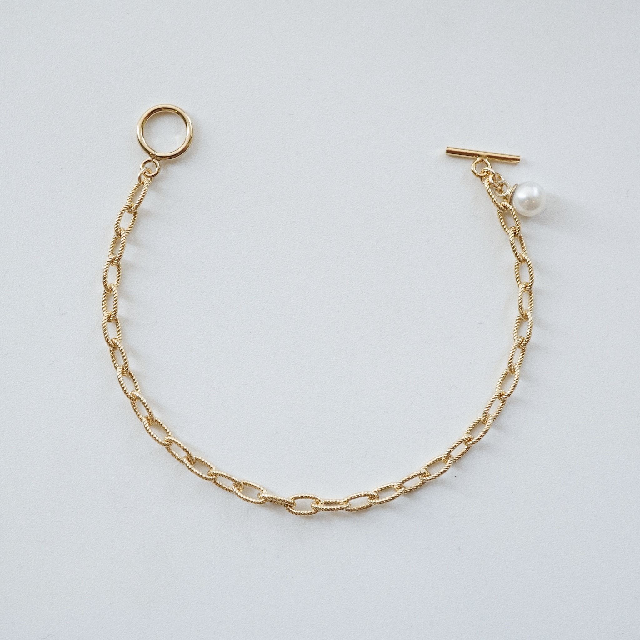  PEARL - TOGGLE CLASP OVAL CABLE BRACELET 