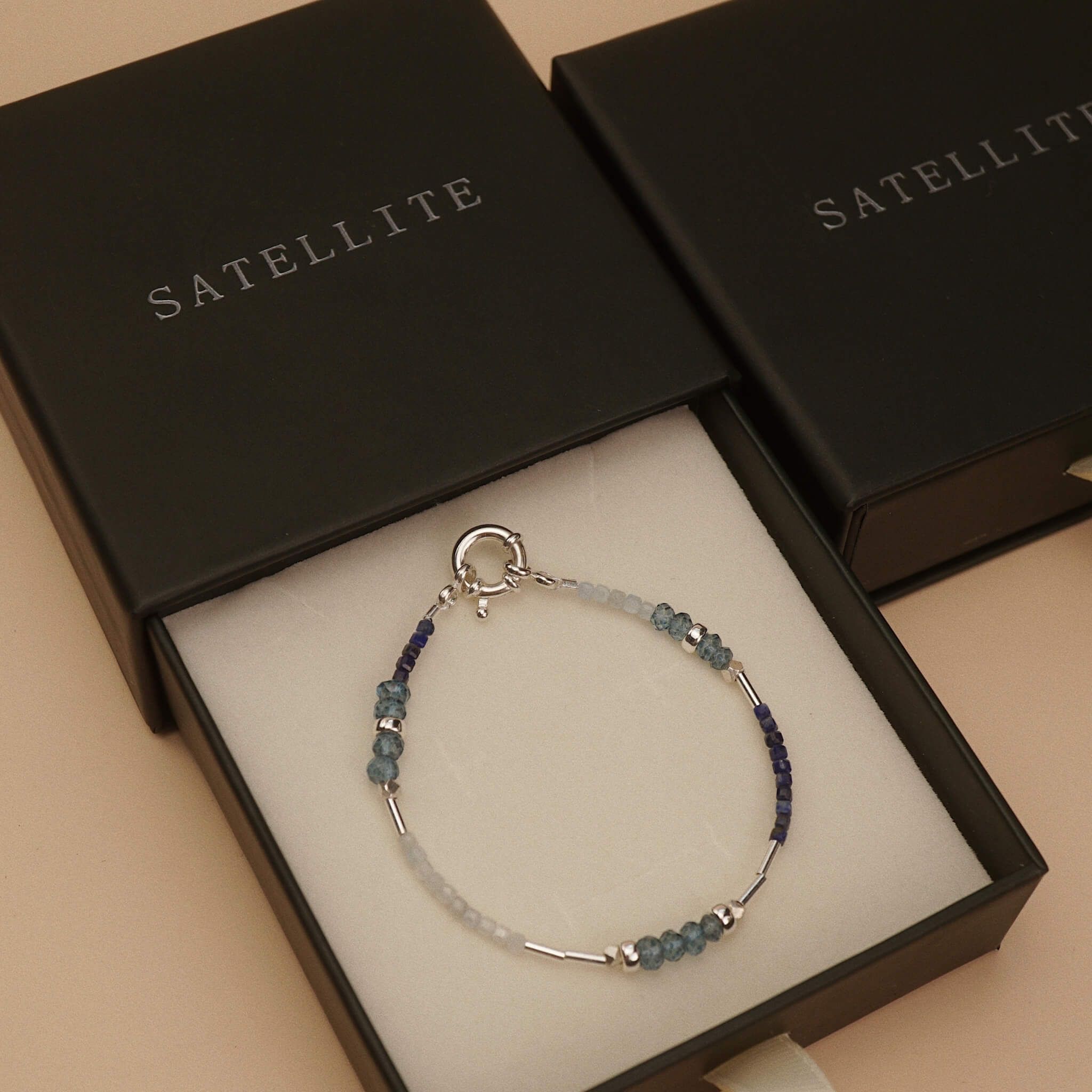  BLUE PALETTE SPRING LOCK BRACELET (S) 