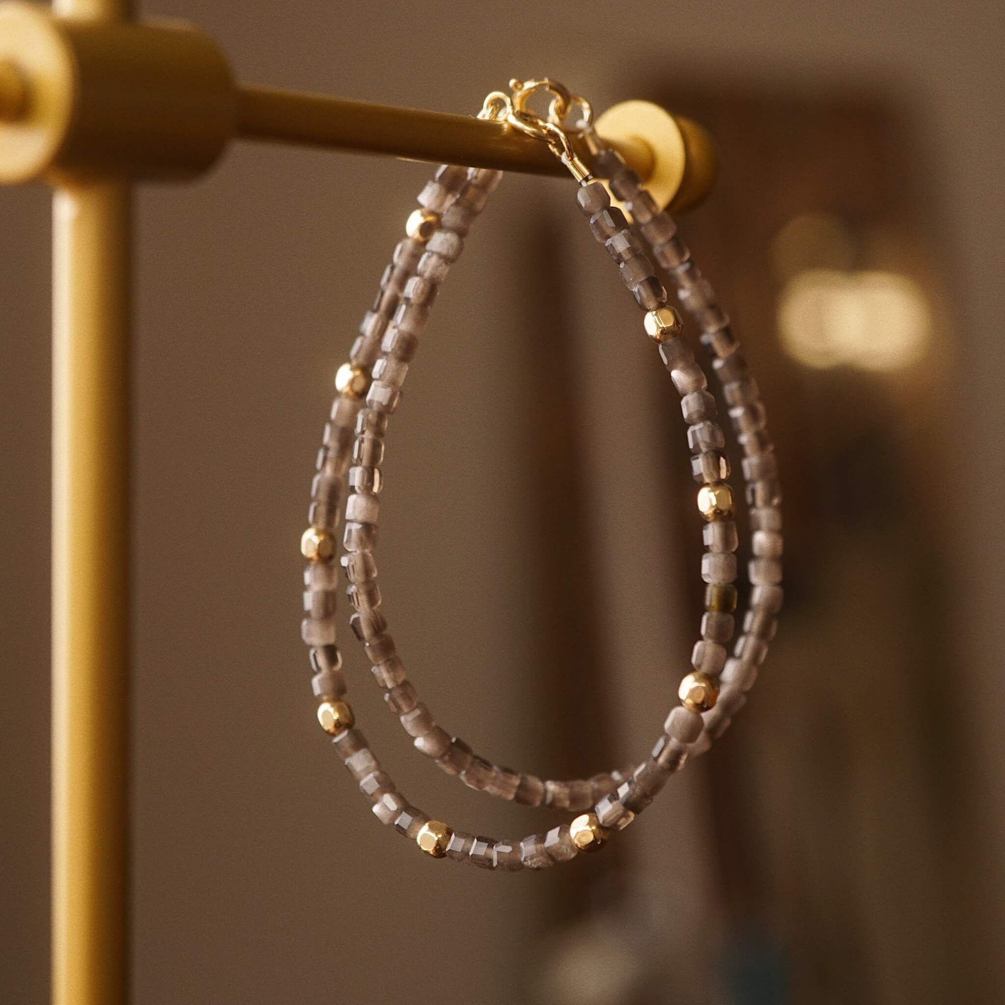  OBSIDIAN STONE BRACELET 