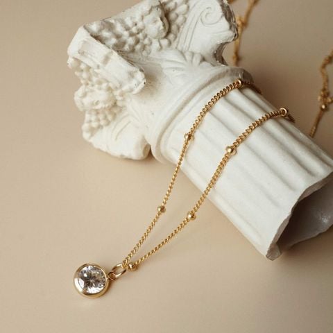 BOLD STONE SATELLITE NECKLACE