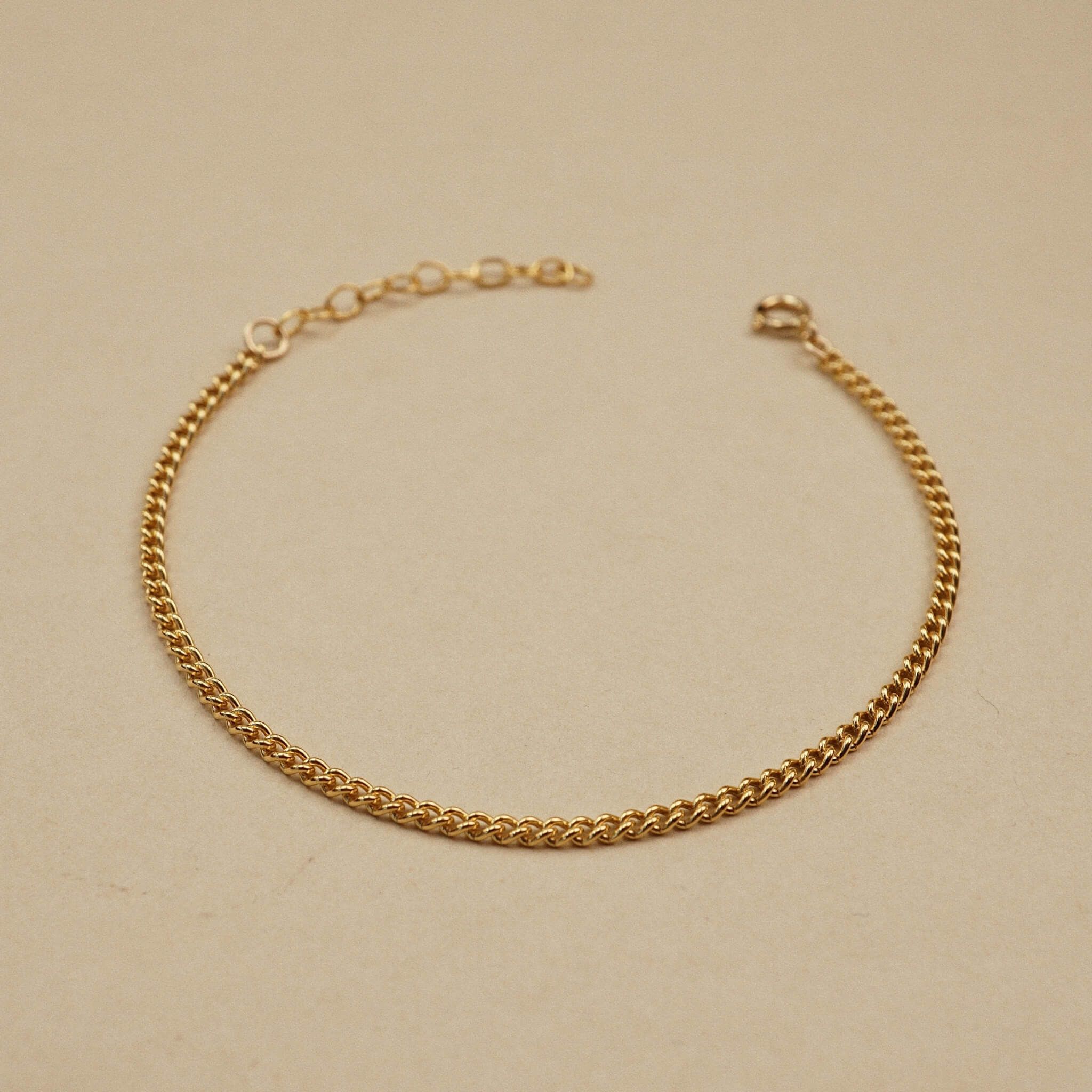  CURB BRACELET 