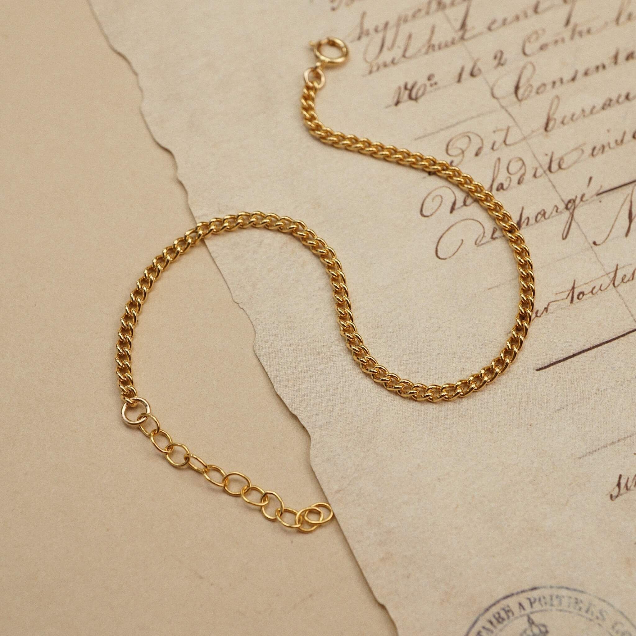  CURB BRACELET 