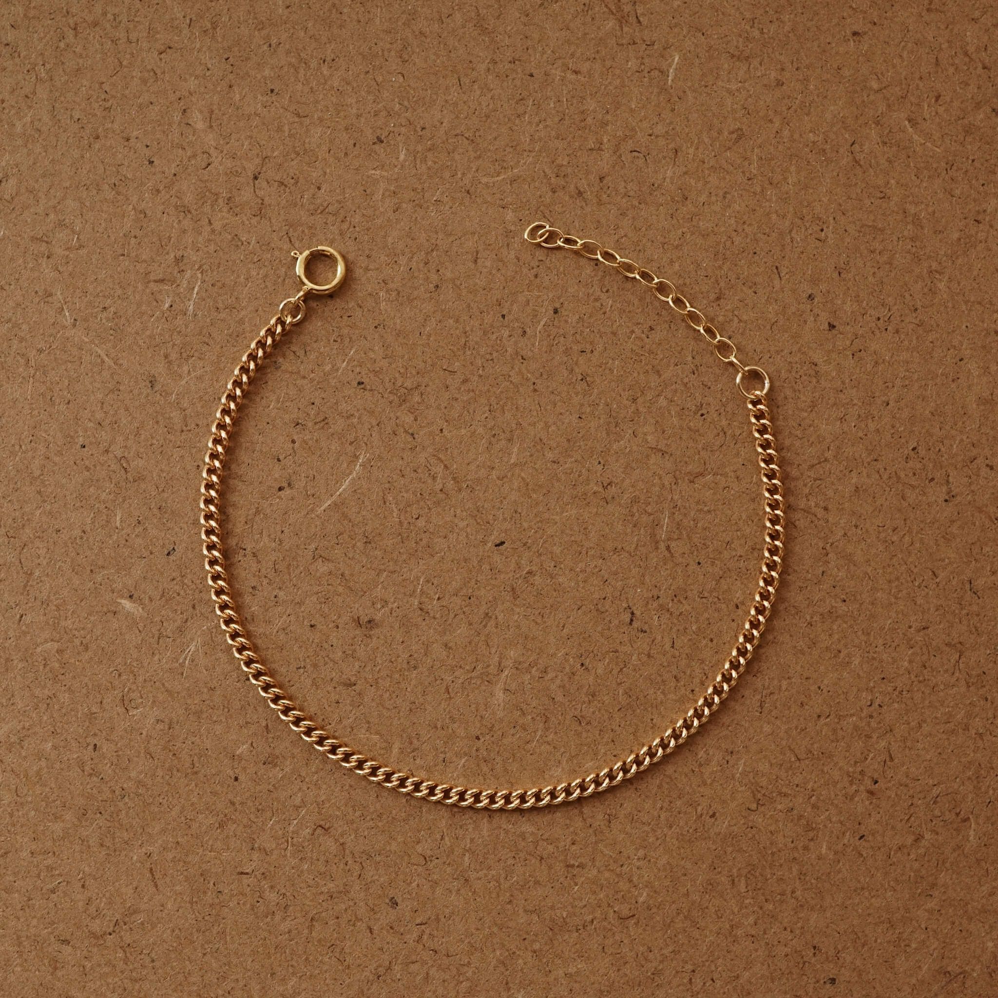  CURB BRACELET 