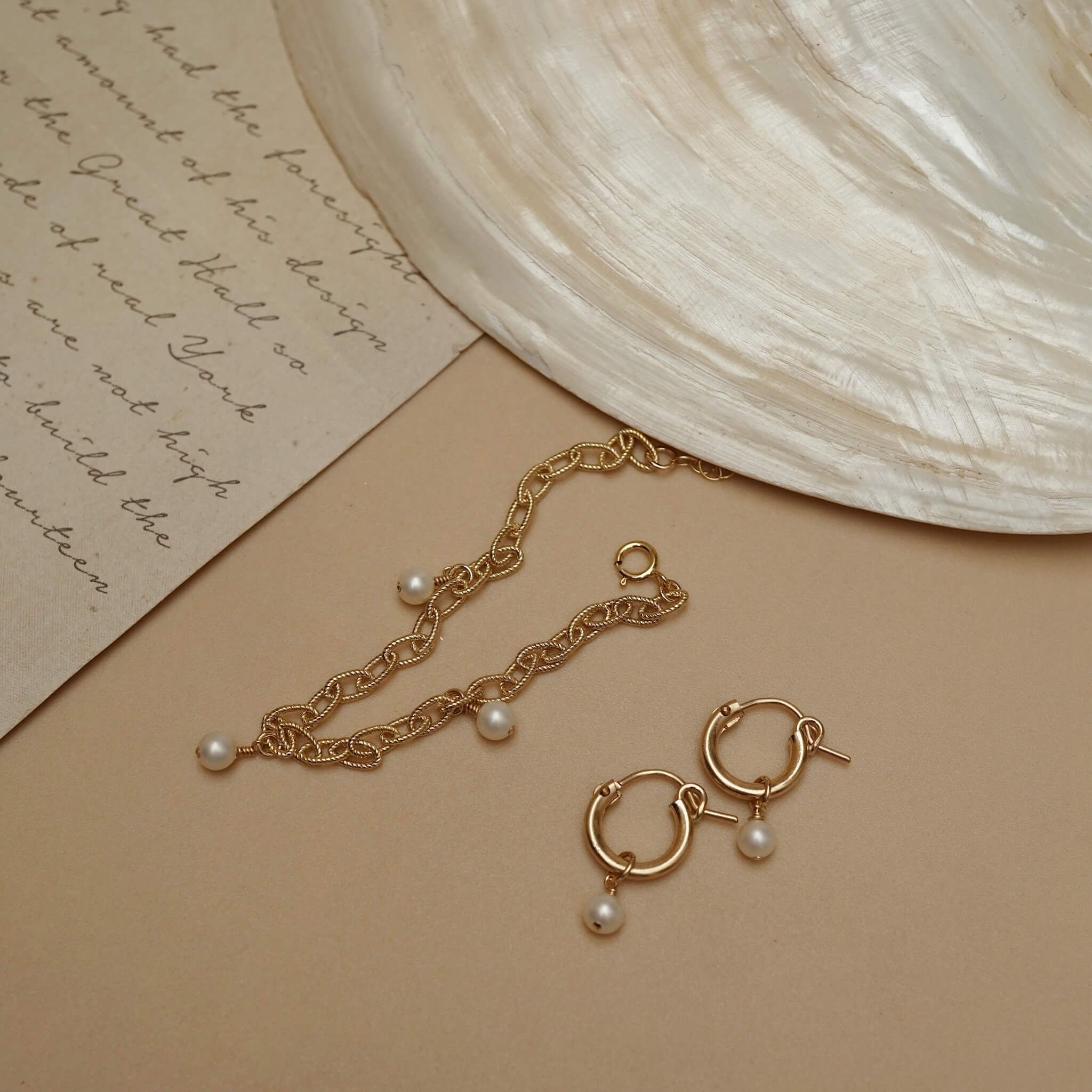  TRIO PEARL OVAL CABLE BRACELET 