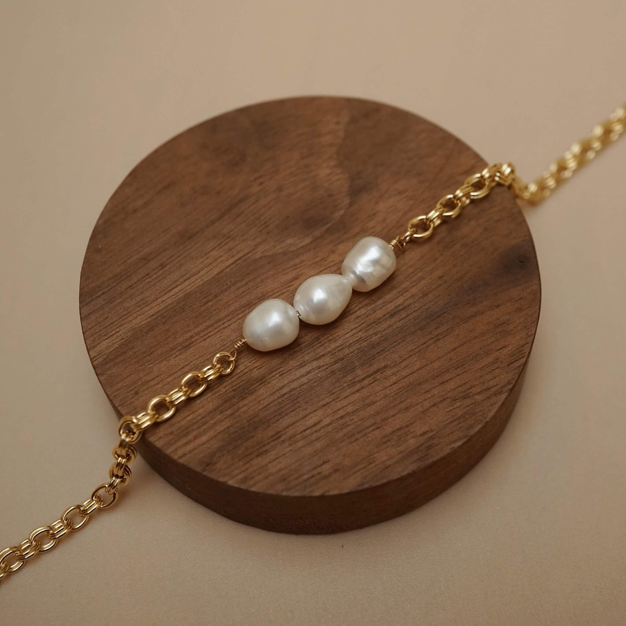  TRIO BOLD RICE SHAPE DOUBLE OVAL BRACELET 