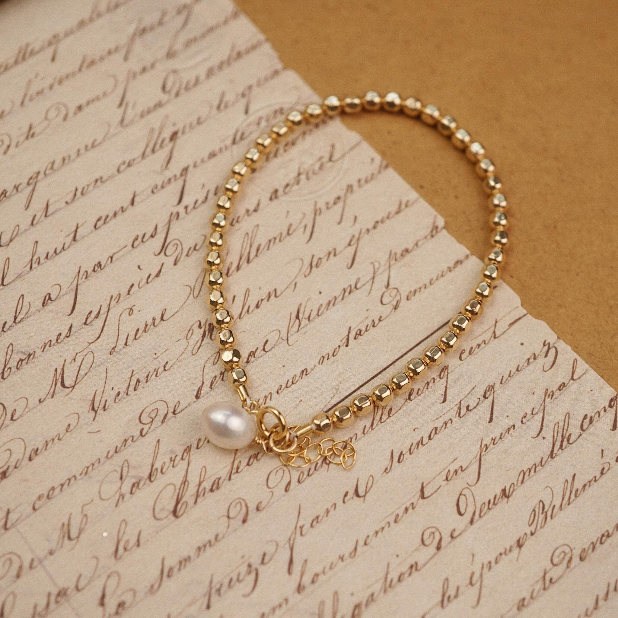  BOLD RICE SHAPE PEARL - BEADED NUGGET BRACELET 