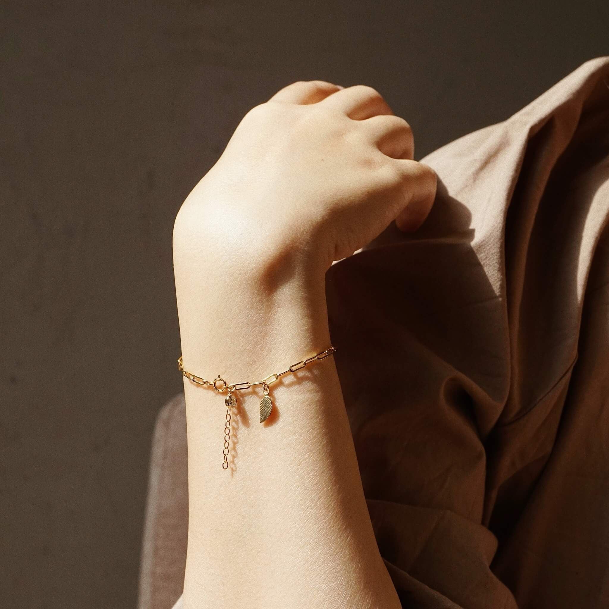  LEAF & STONE RECTANGLE CHAIN BRACELET 