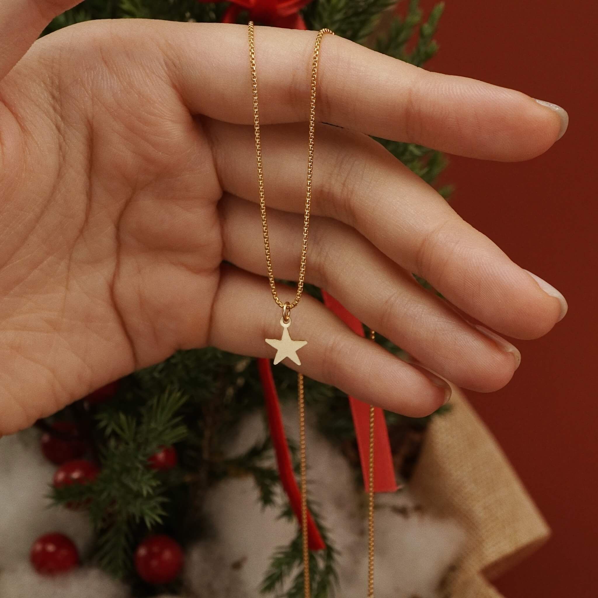  MINI STAR MINI VENETIAN BOX NECKLACE 