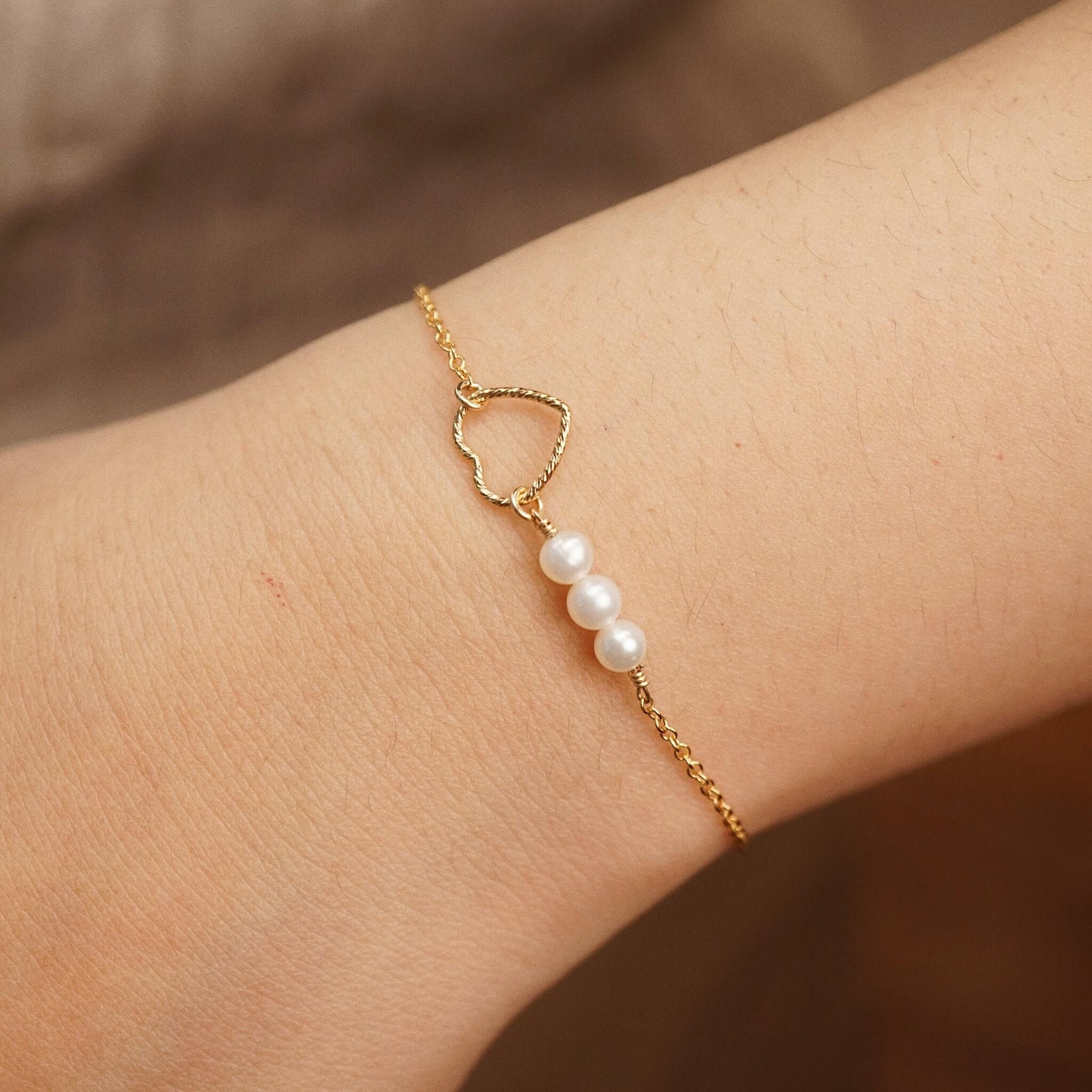  SPARKLE HEART ROUND PEARL BRACELET 