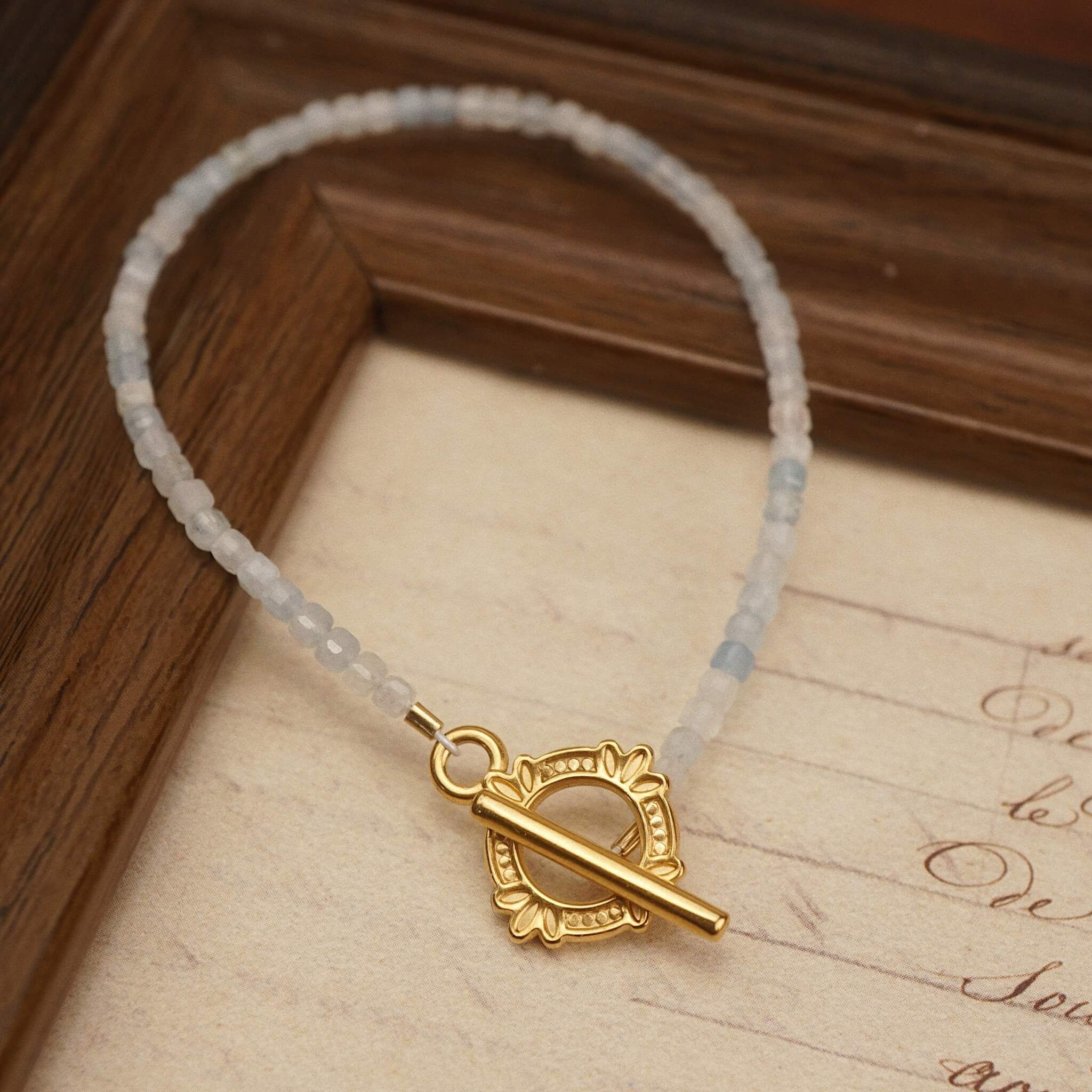  STONE - FRAME CLASP AQUAMARINE BRACELET 