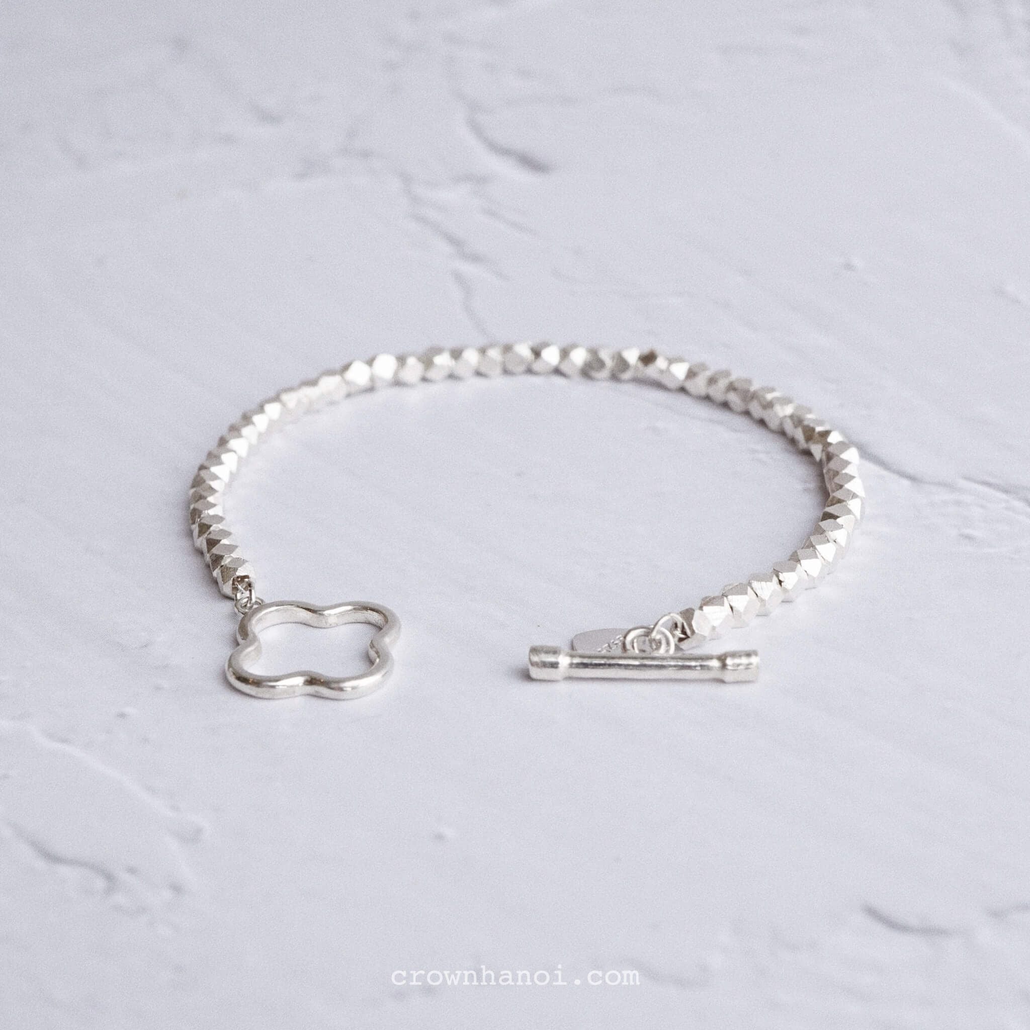  CLOVER LEAF FRAME CLASP SUNDANCE BRACELET (S) 