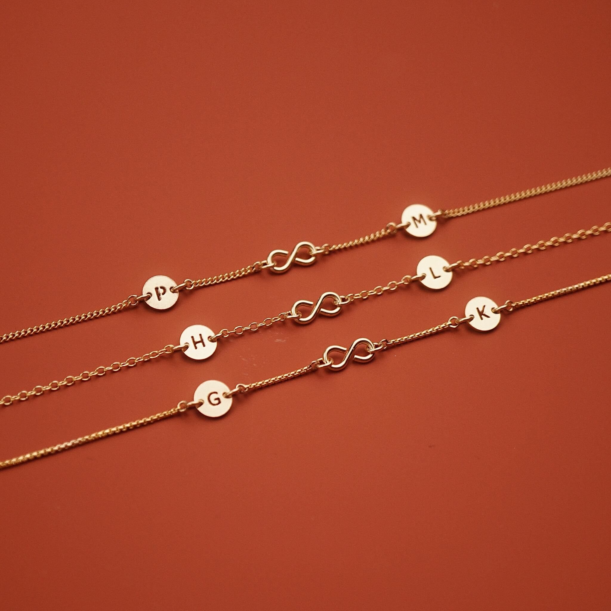  DOUBLE ROUND LETTER MINI INFINITY MINI VENETIAN BOXBRACELET 
