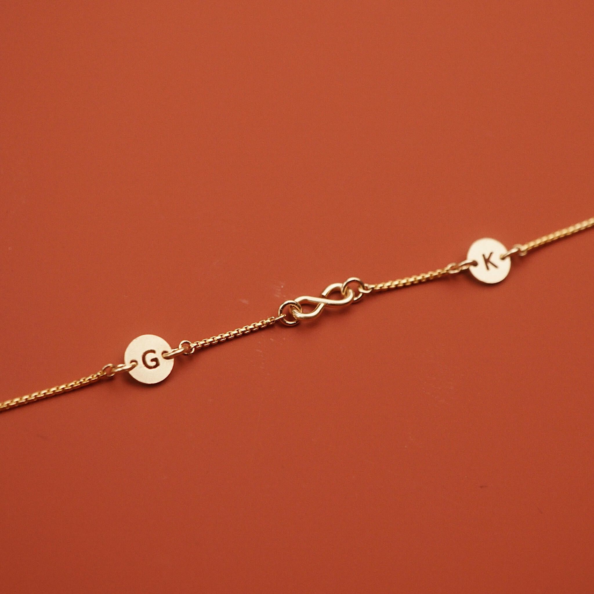  DOUBLE ROUND LETTER MINI INFINITY MINI VENETIAN BOXBRACELET 