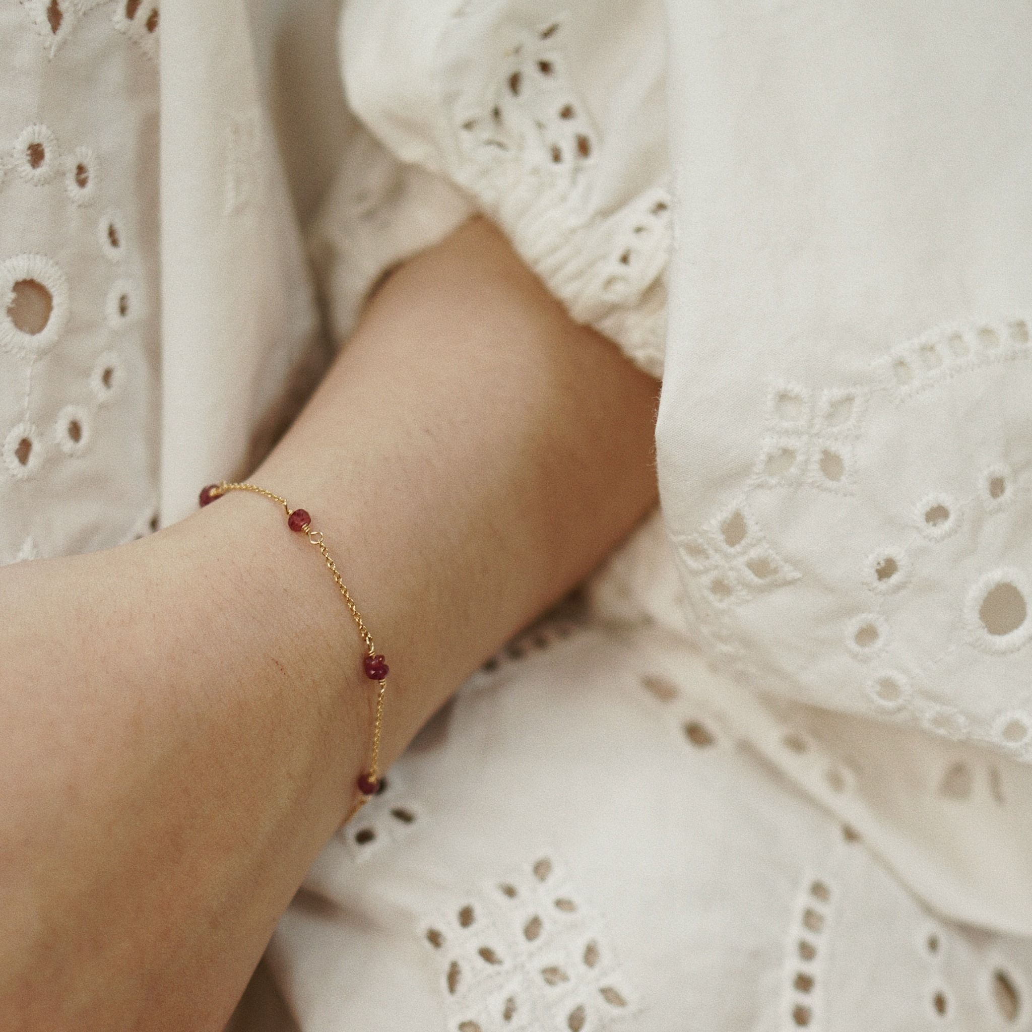  RUBY STONE STATION BRACELET 