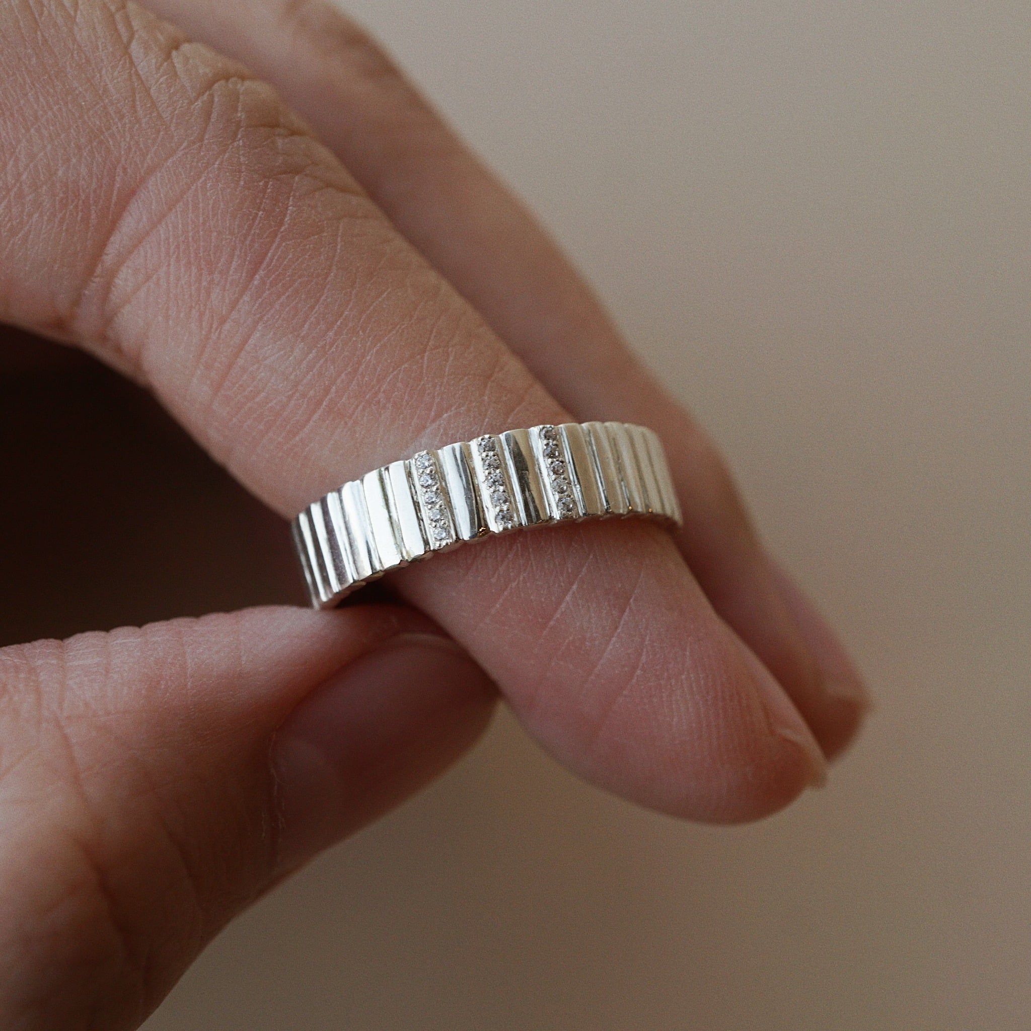  TRI ROW RIBBED PAVE RING (S) 