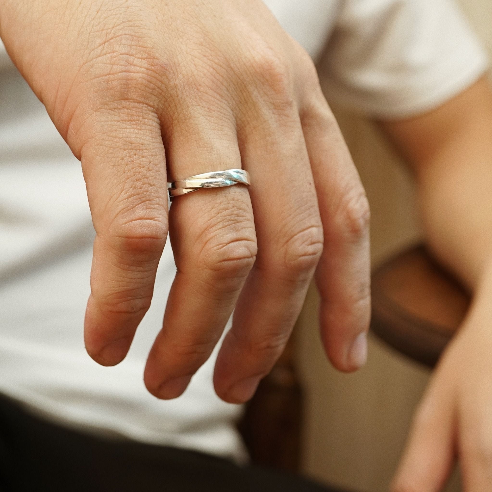  TWIST CABLE BAND RING (S) 