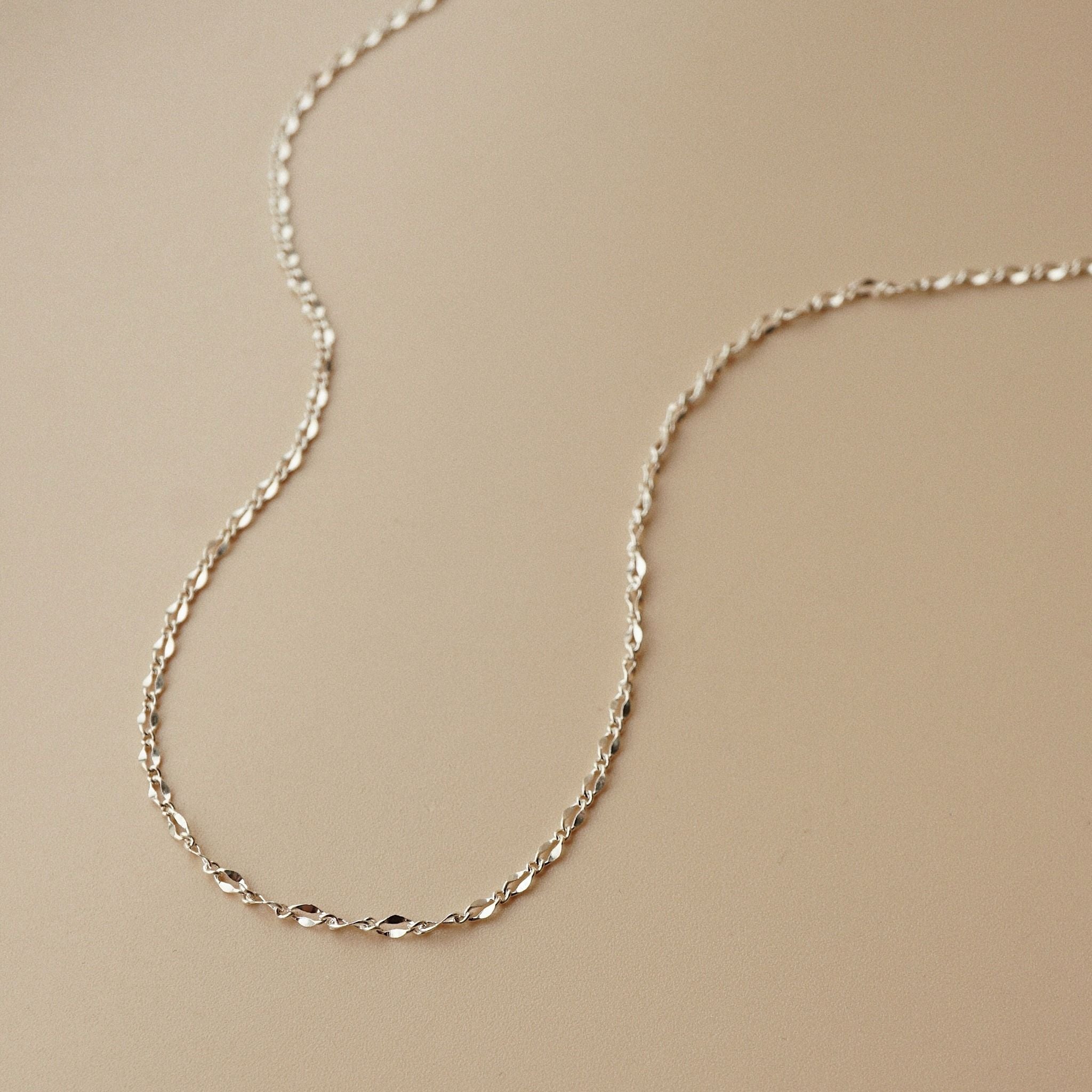  TWIST SERPENTINE CHAIN NECKLACE (S) 