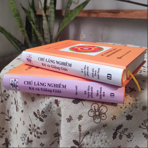  Chú Lăng Nghiêm - Kệ và Giảng (2 tập, bìa cứng) 