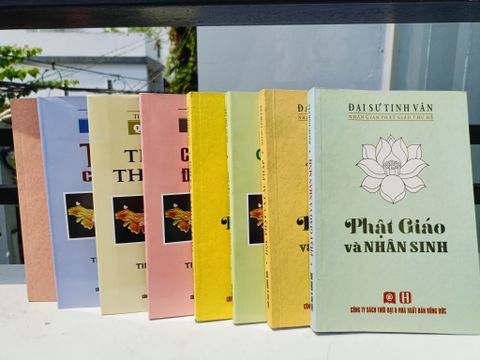  Tuyển Tập Sách Của Đại sư Tinh Vân (Bộ 8 cuốn) 