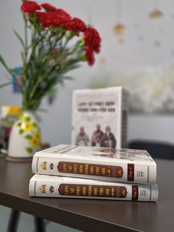  Lịch sử Phật giáo Trung Hoa cận đại (02 tập) 