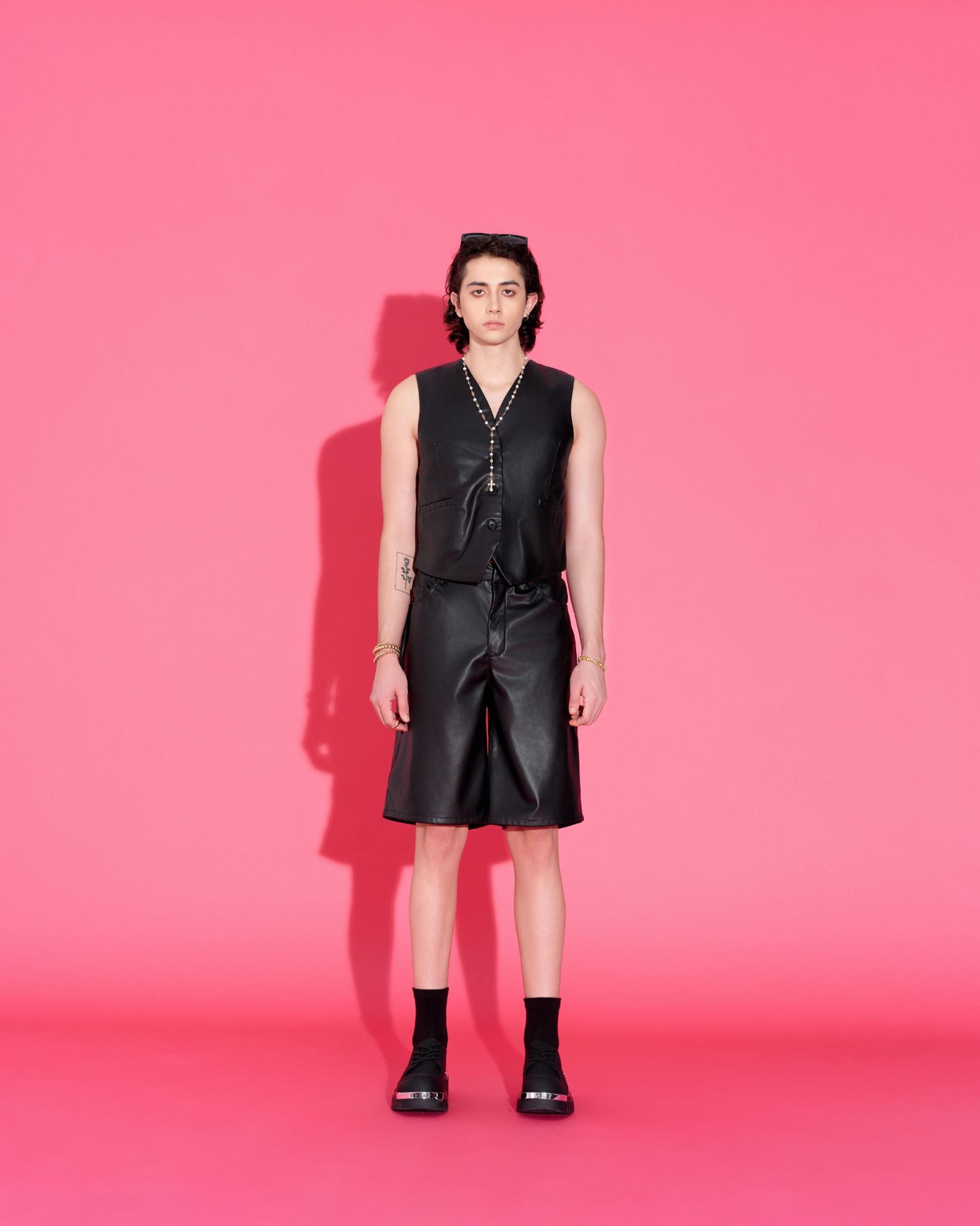 LEATHER GILE – phenomenal
