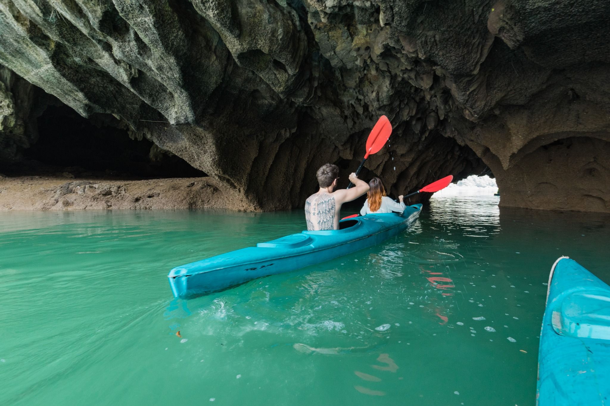 THE HALONG CATAMARAN 1 DAY TRIP - SEACATION IN THE MIDDLE OF THE WORLD HERITAGE