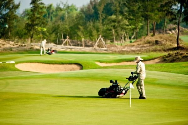 VIETNAM CENTRAL GOLF TOURS 01 – 6 DAYS 5 NIGHTS